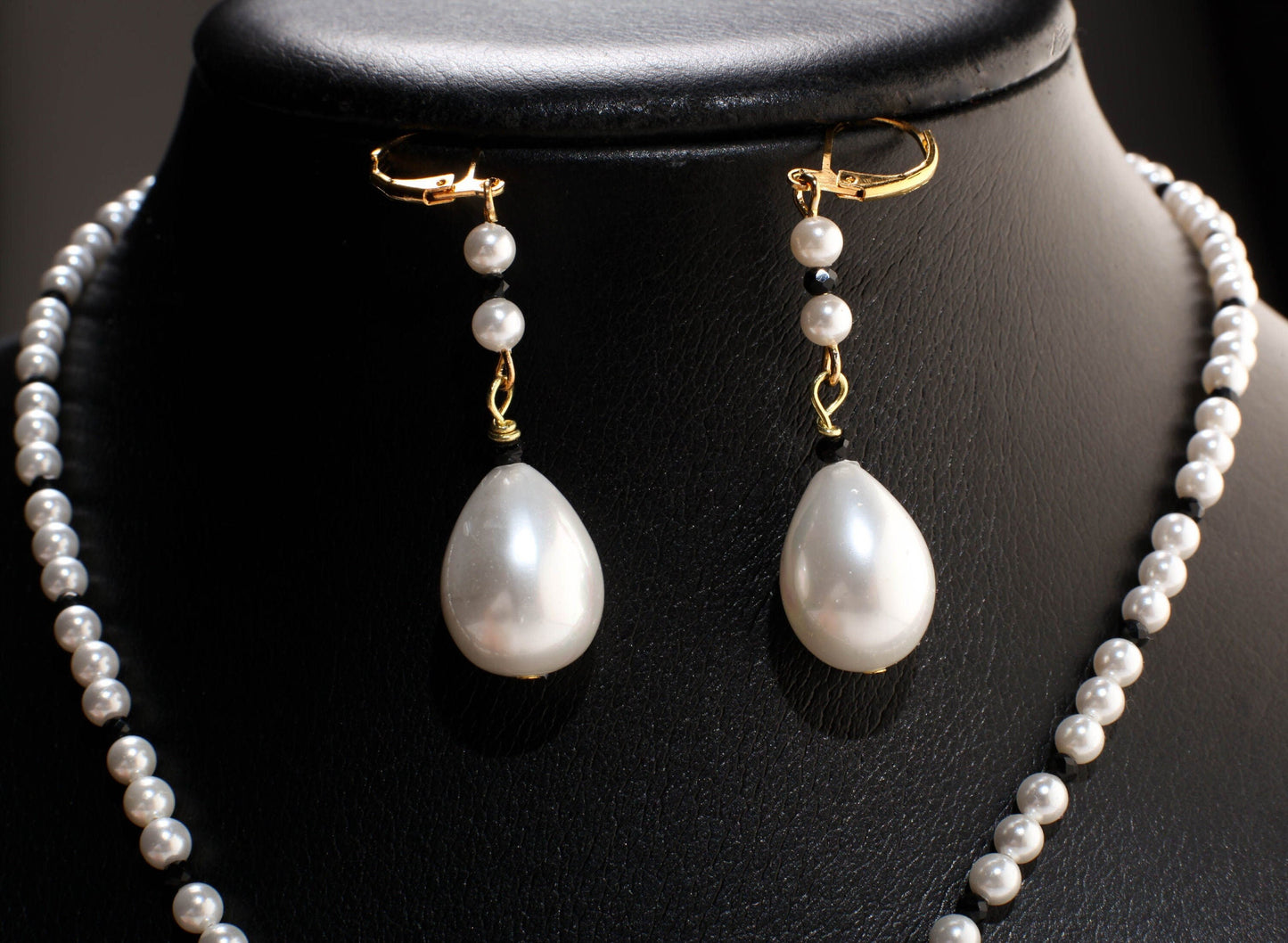 South Sea Shell Pearl Bridal Necklace, Tear Drop Pave Crystal Bead Cap Dangling Earrings Sets, Black Spinel Spacers, Gold Clasp Jewelry Set