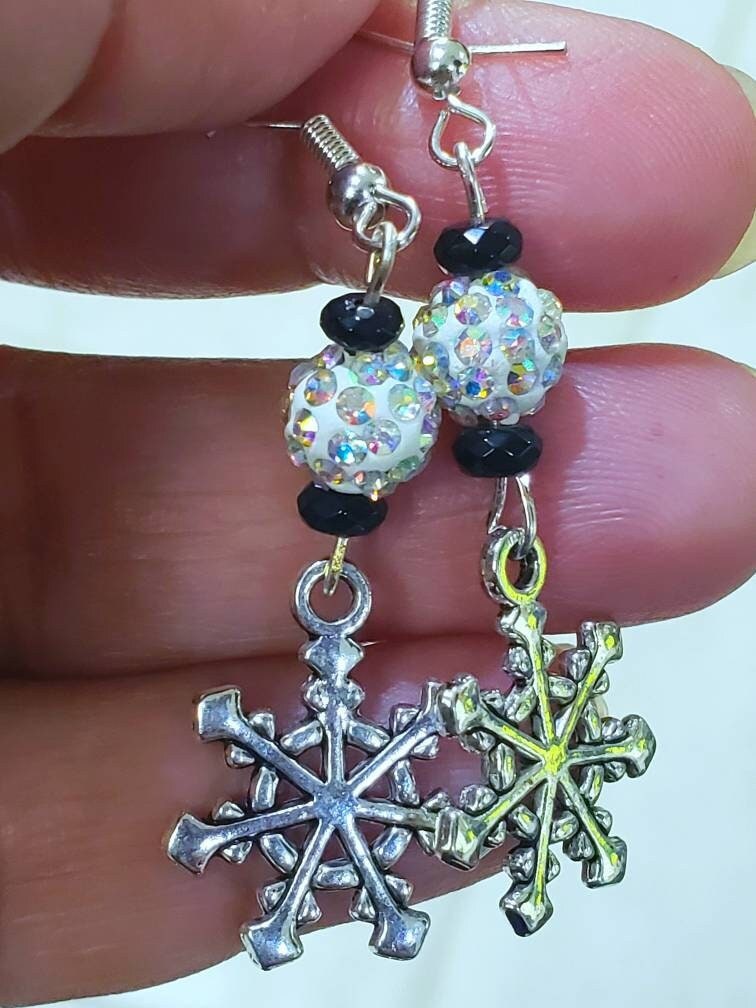 Snowflake Snowball Rhinestone Silver Beautiful Christmas Holiday Earrings