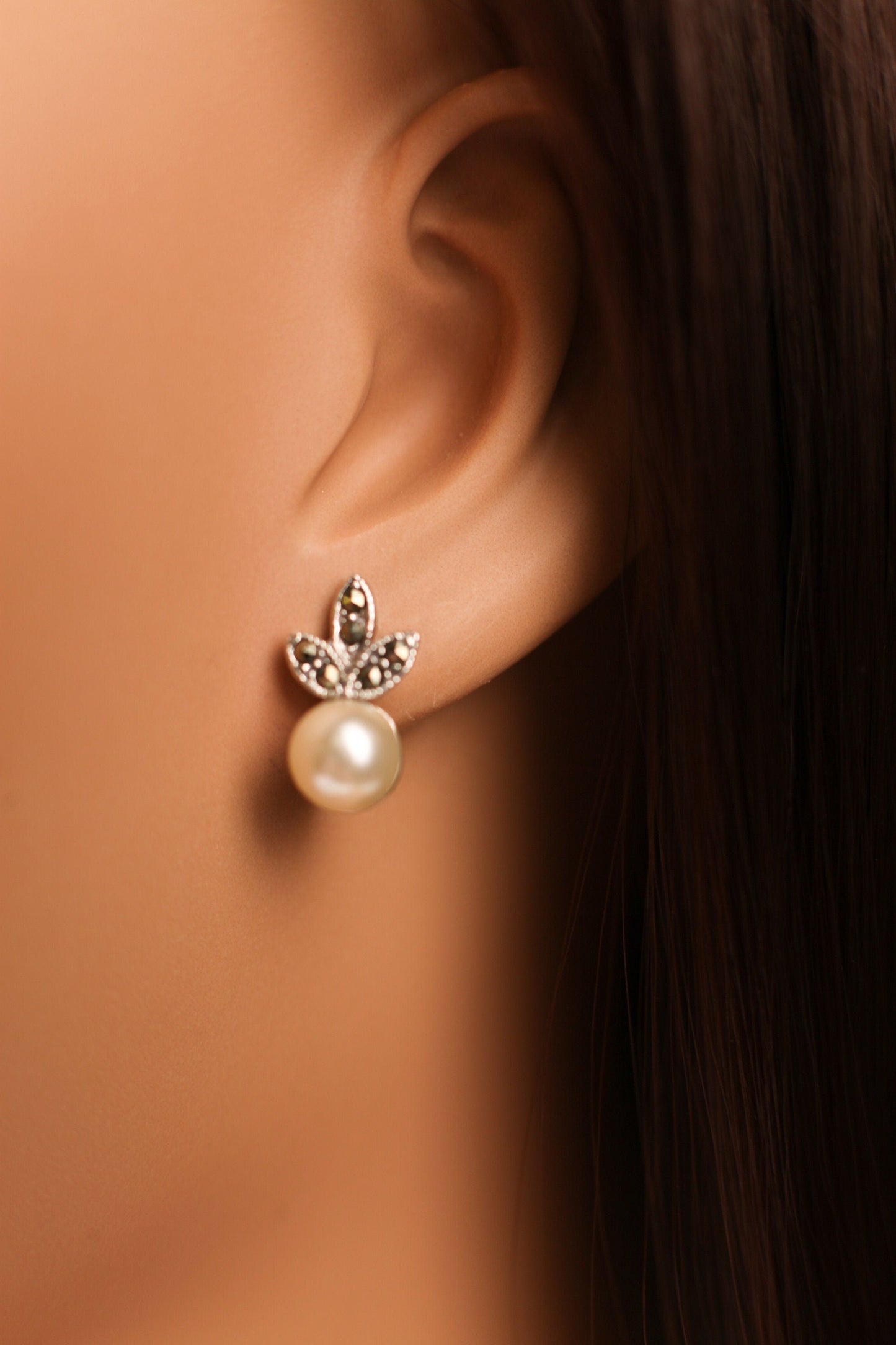 925 Sterling Silver Marcasite with Pearl 8mm Flower Post Earrings and Sterling Silver Box Chain 16" Necklace vintage Antique jewelry set.