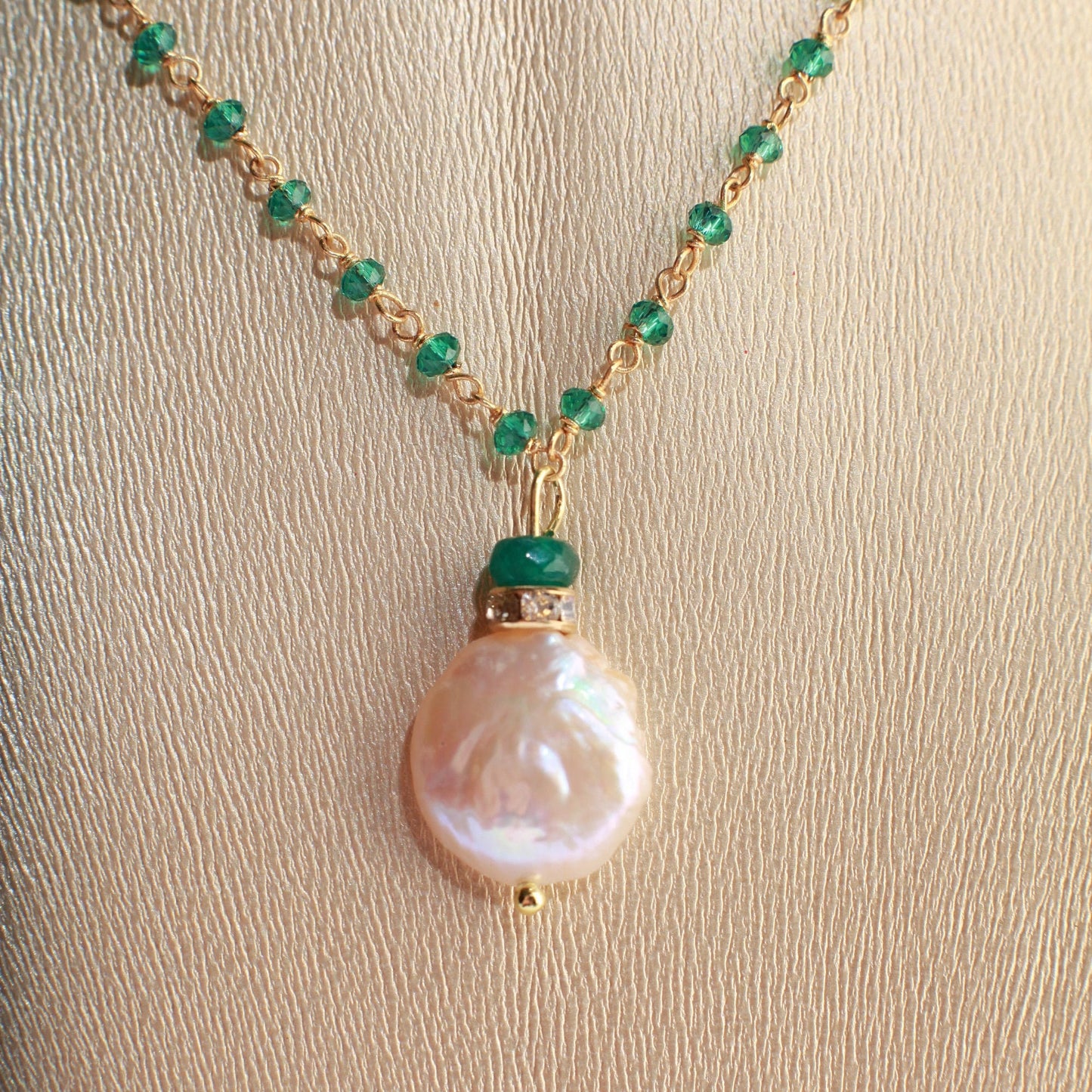Green quartz Beaded Chain with Genuine Freshwater Coin Pearl Centerpiece Rhinestones Focal bead 16" gold Necklace