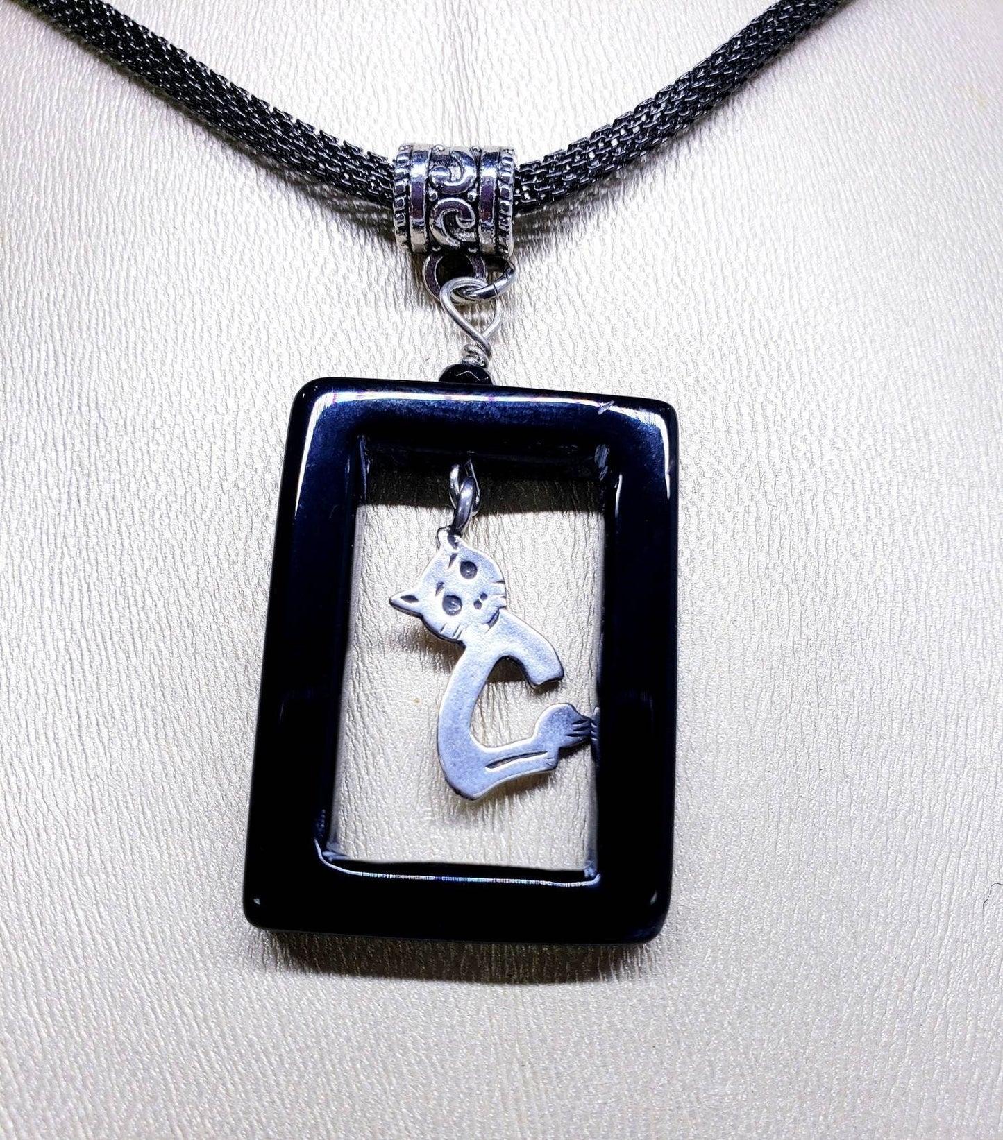 925 sterling silver cat charm in black onyx frame with gunmetal black chain 20"(18"& 2" Extension ) Cute cat, Cat lovers necklace gift
