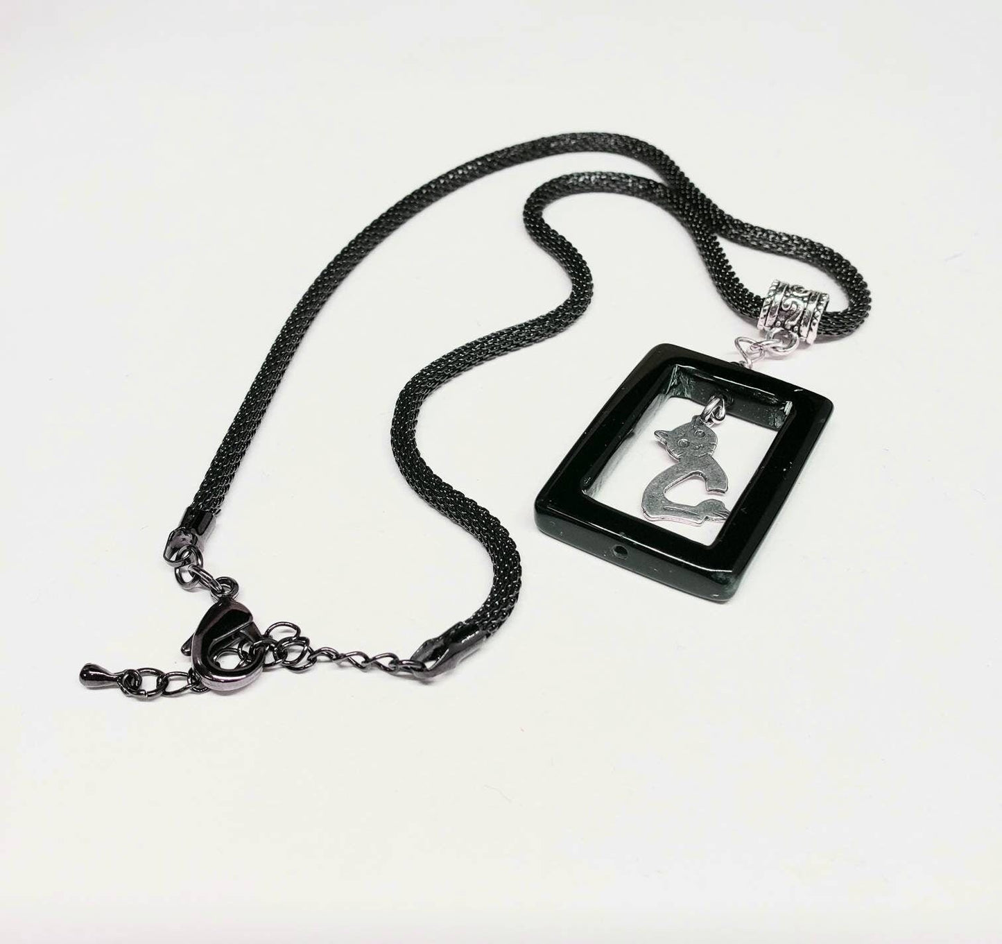 925 sterling silver cat charm in black onyx frame with gunmetal black chain 20"(18"& 2" Extension ) Cute cat, Cat lovers necklace gift