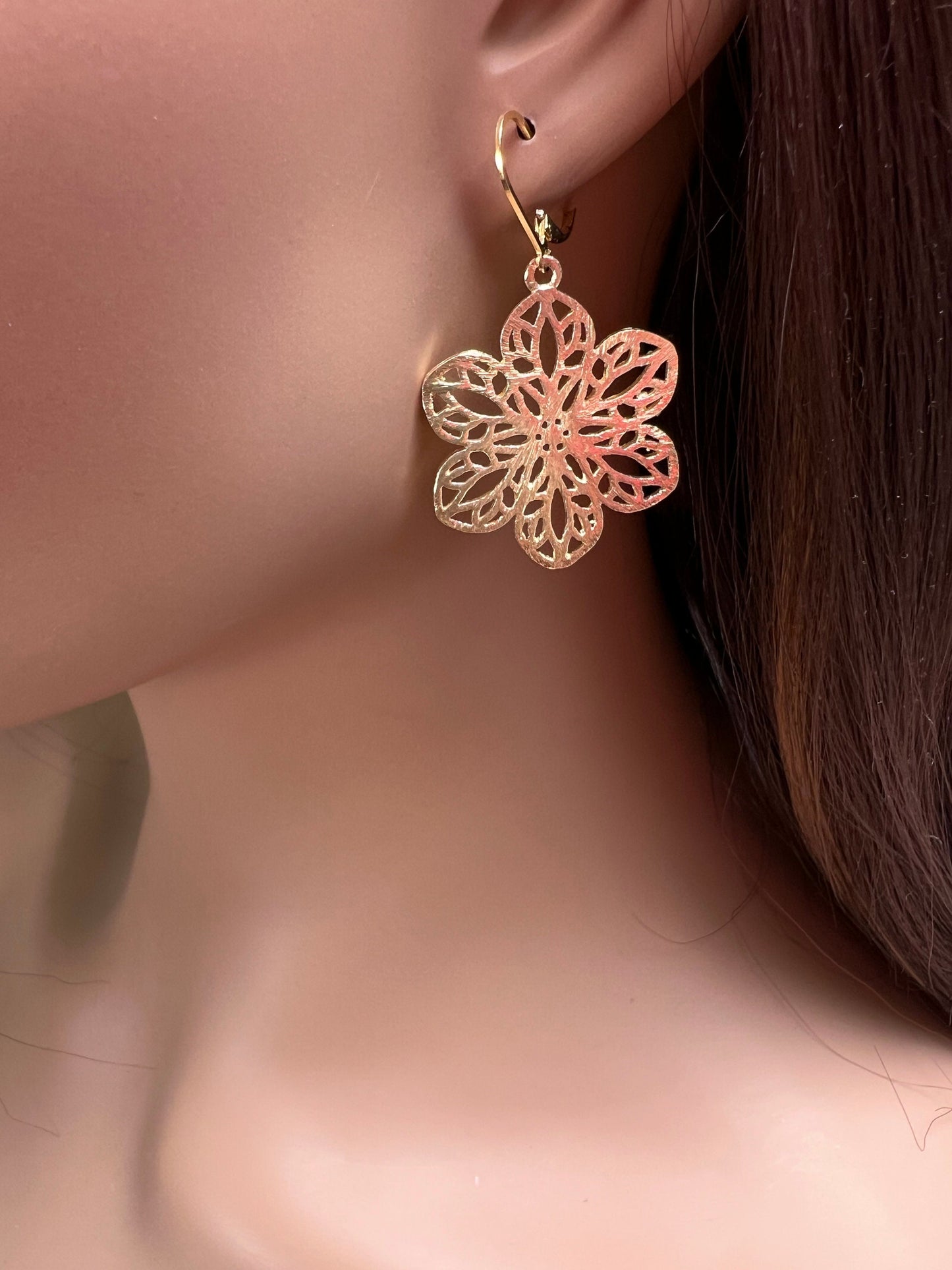 18k Gold Vermeil Bali brush gold Filigree flower 28x35mm Handmade Leverback Earrings, beautiful light yellow gold color Earrings, gift