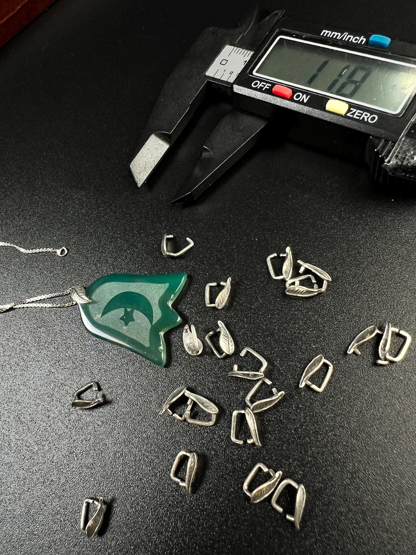 925 Sterling Silver Leaf bail, vintage handmade 8mm Bali pinch Bails Pendant holder. 1 piece