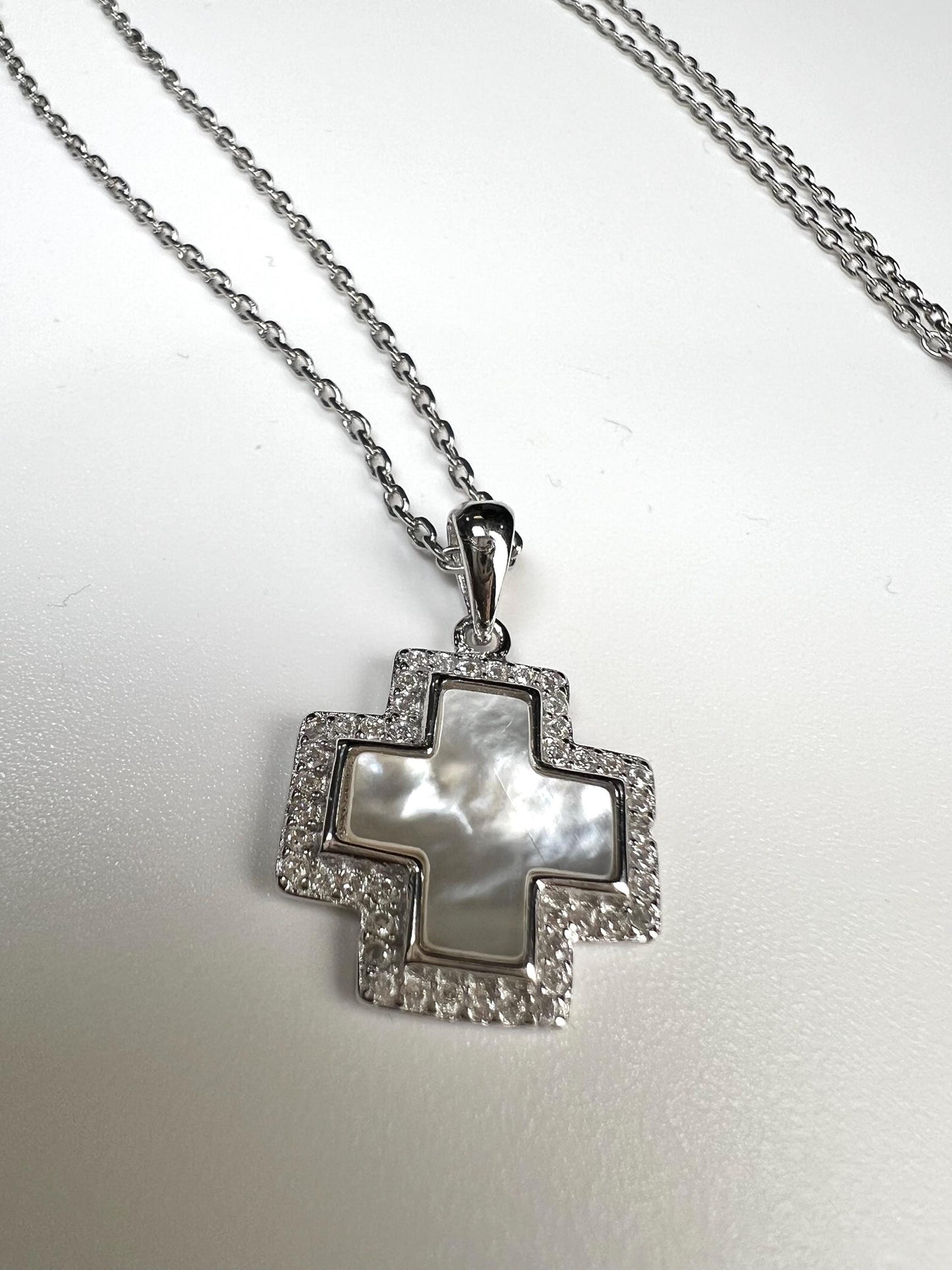 925 Sterling Silver Mother pearl CZ Diamond setting Cross Pendant necklace. Beautiful birthday anniversary gift High quality 925 stamped