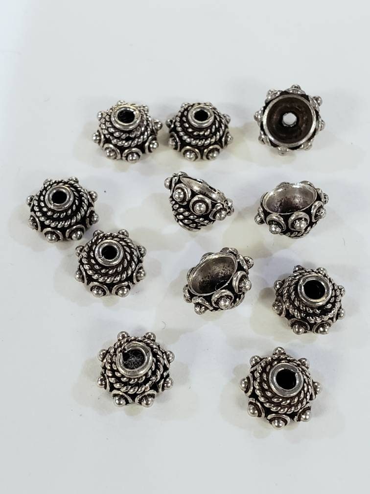 4 pcs 925 sterling silver 8mm large Bali bead cap, Fancy heavy weight vintage handmade bali cap for jewelry making supplies .