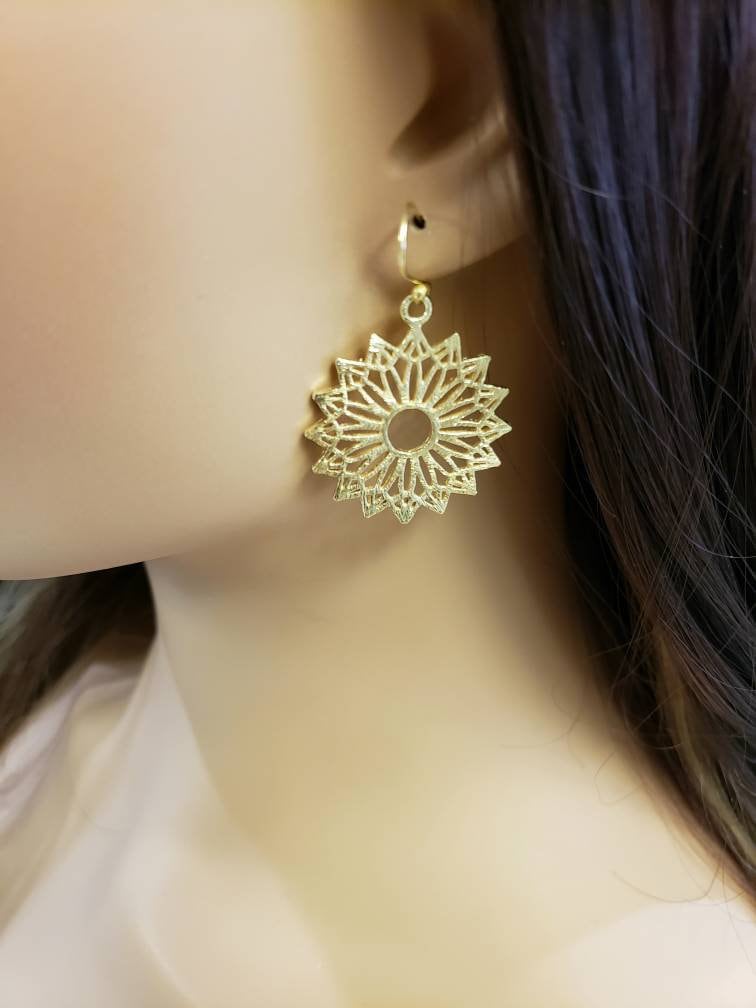 18K Gold Vermeil Bali Brush Gold Filigree Flower 30mm Circle Handmade Earrings, Beautiful light yellow gold Earrings gift