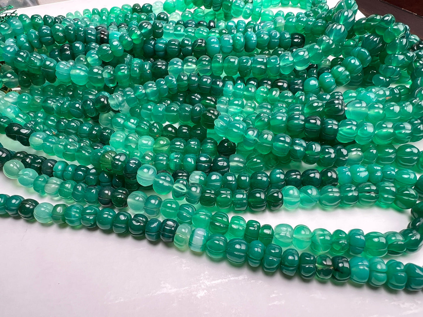 Natural Green Onyx Pumpkin shape hand carved bead Emerald Green shaded 8.5-9mm Melon bead , 7” strand apprx 28 pcs or 14” full strand 56 pcs