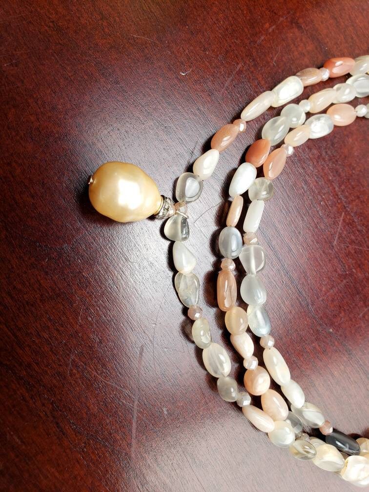 Natural peach Moonstone freeform nugget brown shaded 3 layer Focal south seashell Baroque pearl Pendant Necklace, 18" plus 3" Extension