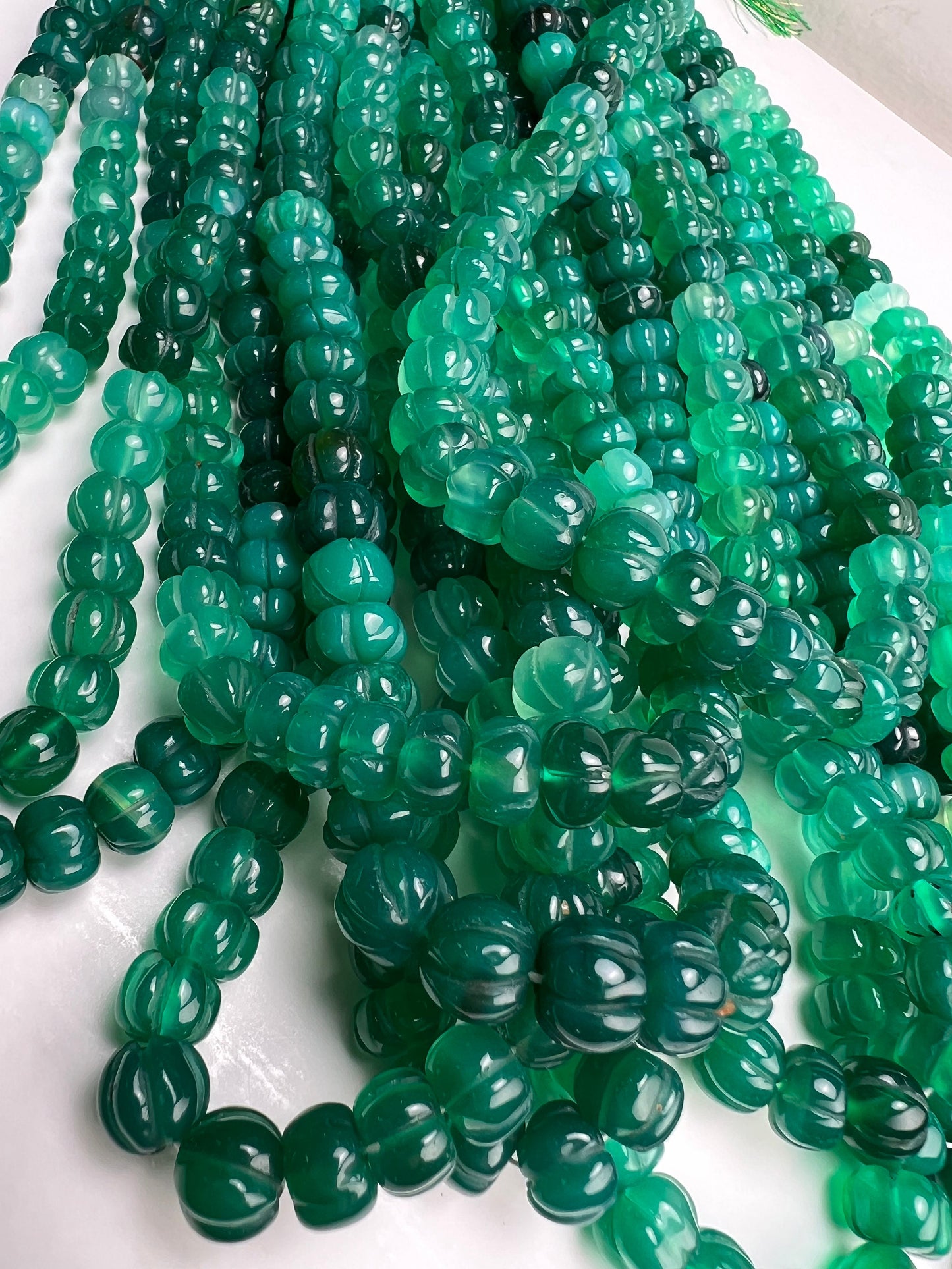 Natural Green Onyx Pumpkin shape hand carved bead Emerald Green shaded 8.5-9mm Melon bead , 7” strand apprx 28 pcs or 14” full strand 56 pcs