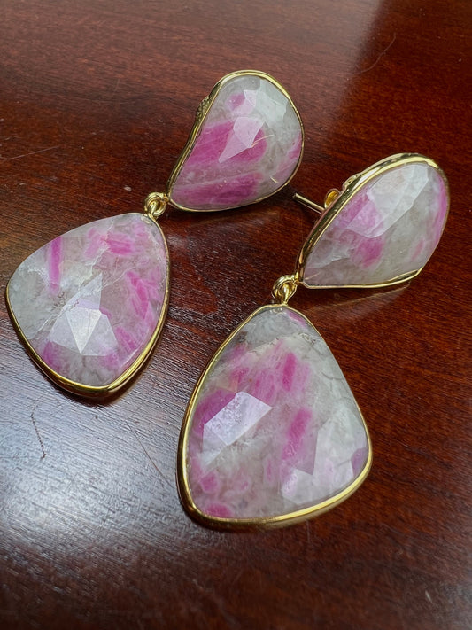 Natural Pink Sapphire Shaded Faceted Freeform triangular bezel 22k gold vermeil handmade earrings.