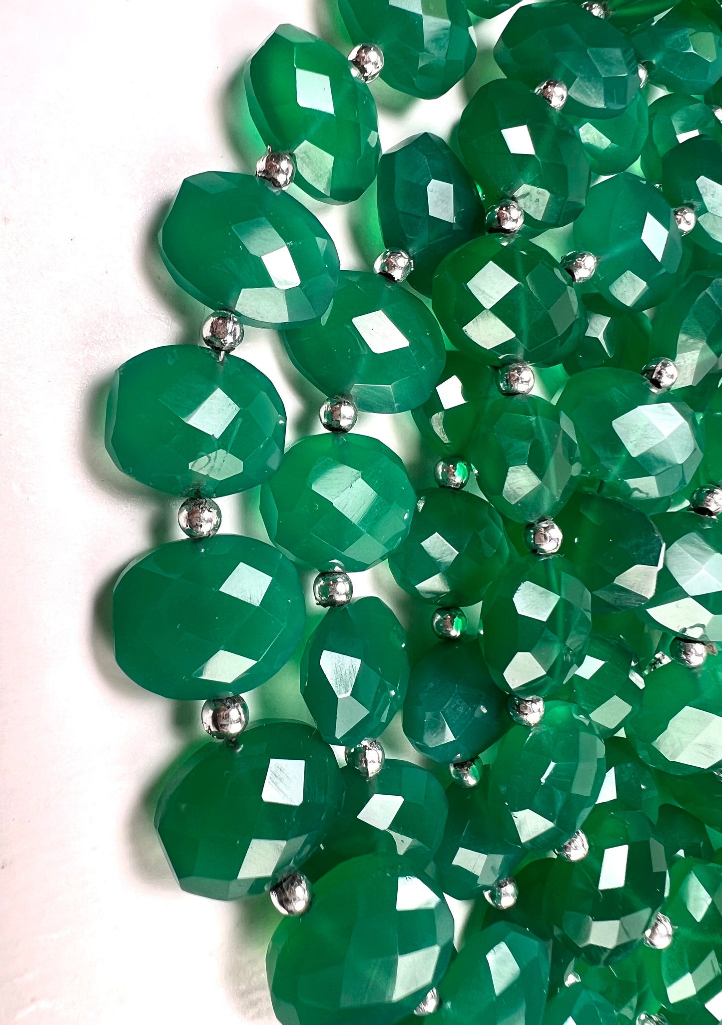 Green Onyx puff oval faceted 11x13-14mm middle drilled Natural gemstone beads ,AAA quality for Jewelry Making ,8 pcs 4” or 16 pcs full 8” st