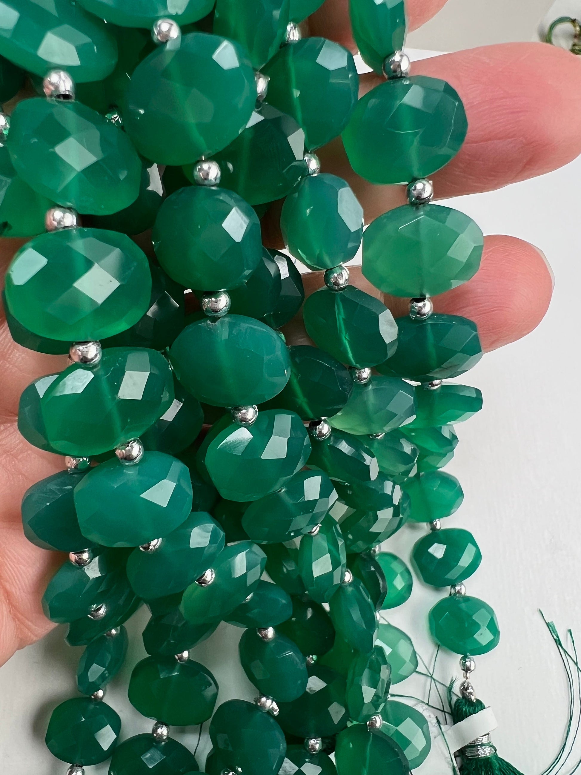 Green Onyx puff oval faceted 11x13-14mm middle drilled Natural gemstone beads ,AAA quality for Jewelry Making ,8 pcs 4” or 16 pcs full 8” st