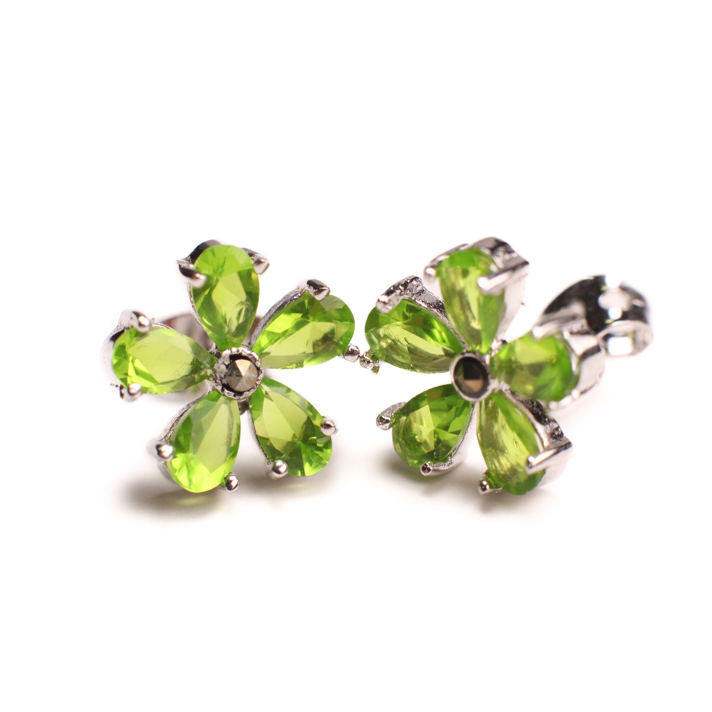 Genuine Peridot Daisy Flower 11mm Post Earrings in 925 Sterling Silver, precious Gift for her, 925 Stamped