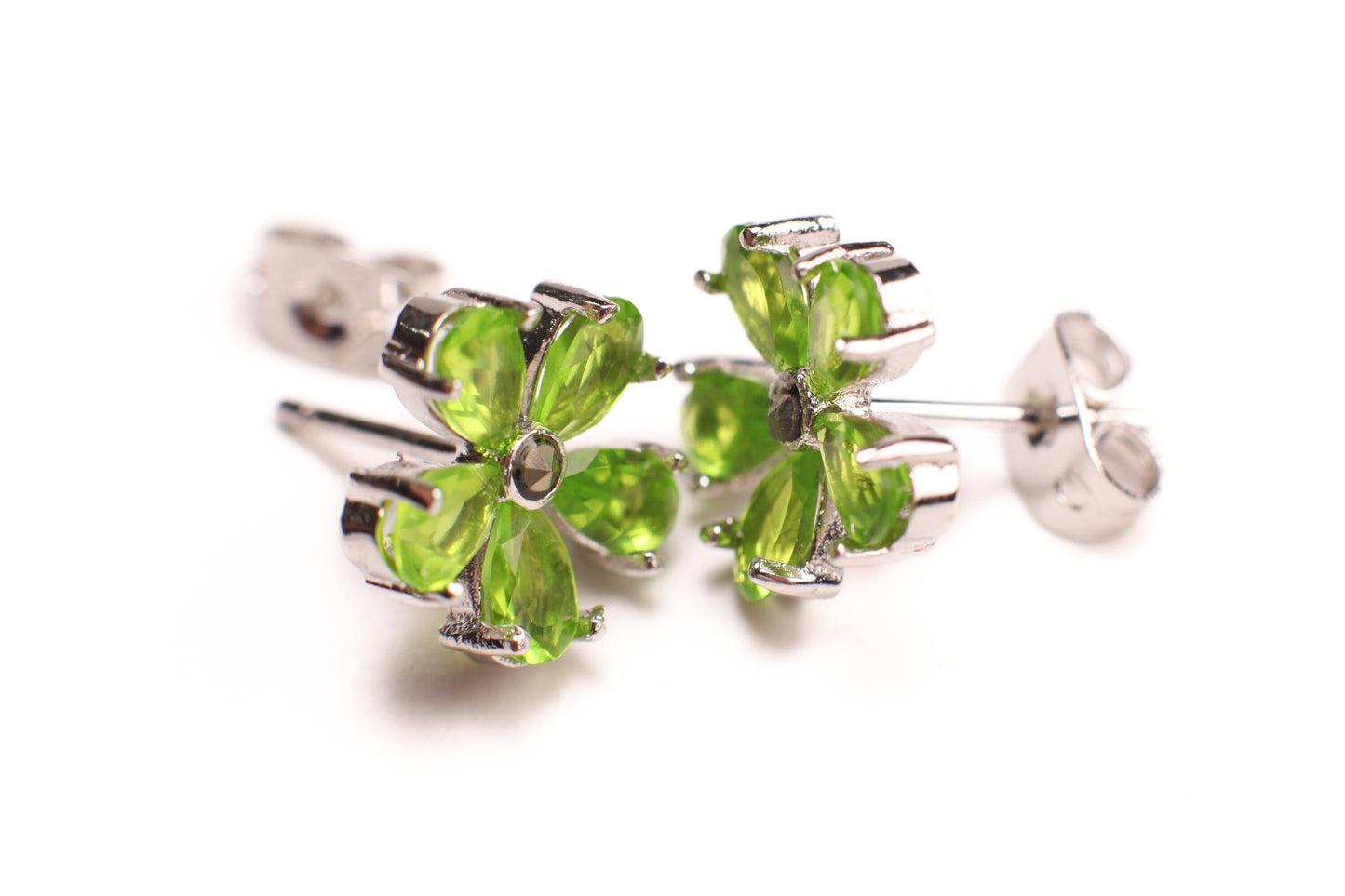 Genuine Peridot Daisy Flower 11mm Post Earrings in 925 Sterling Silver, precious Gift for her, 925 Stamped