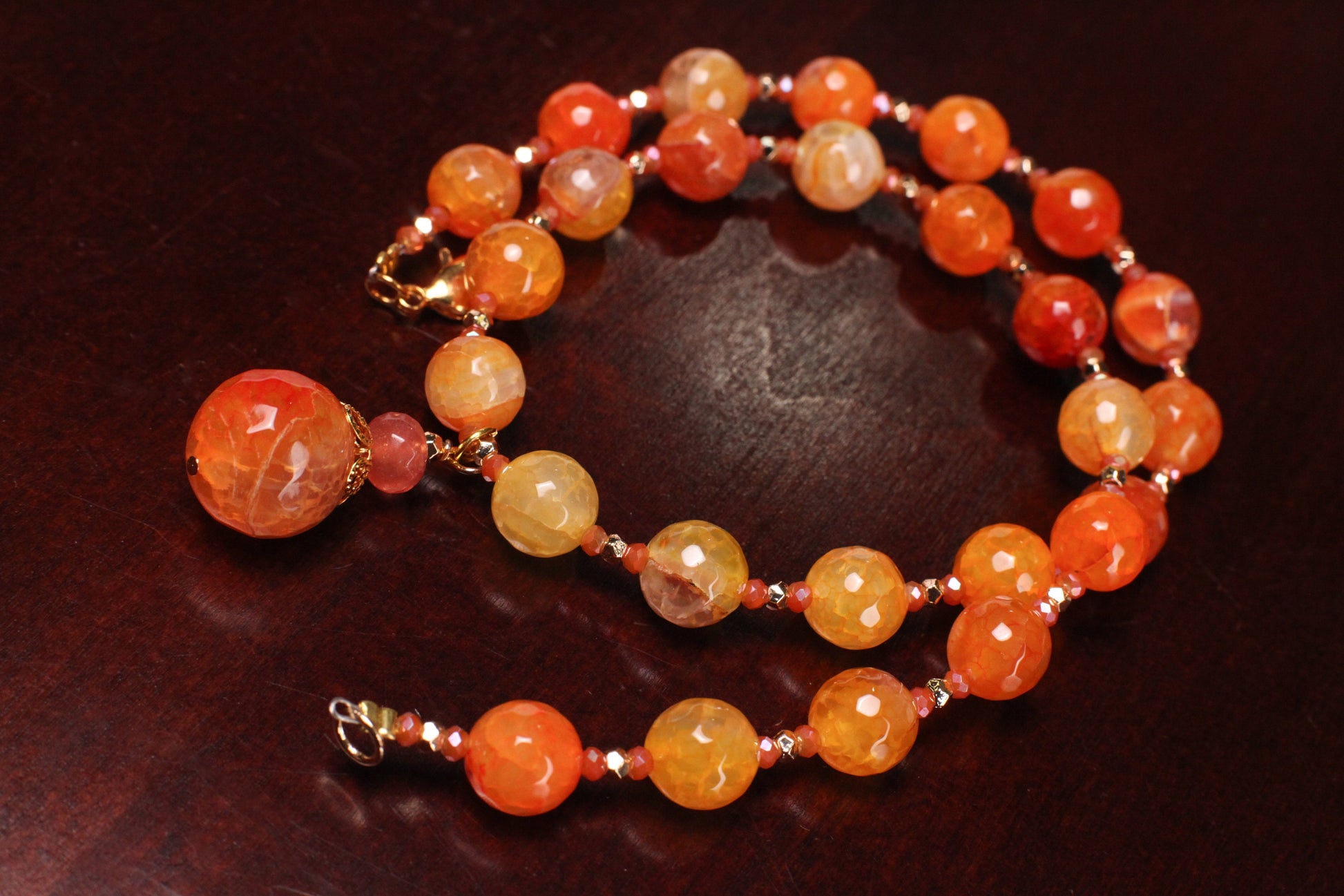 Orange Fire Agate 10mm Round Bead with 16mm Pendant Drop Gemstones Necklace