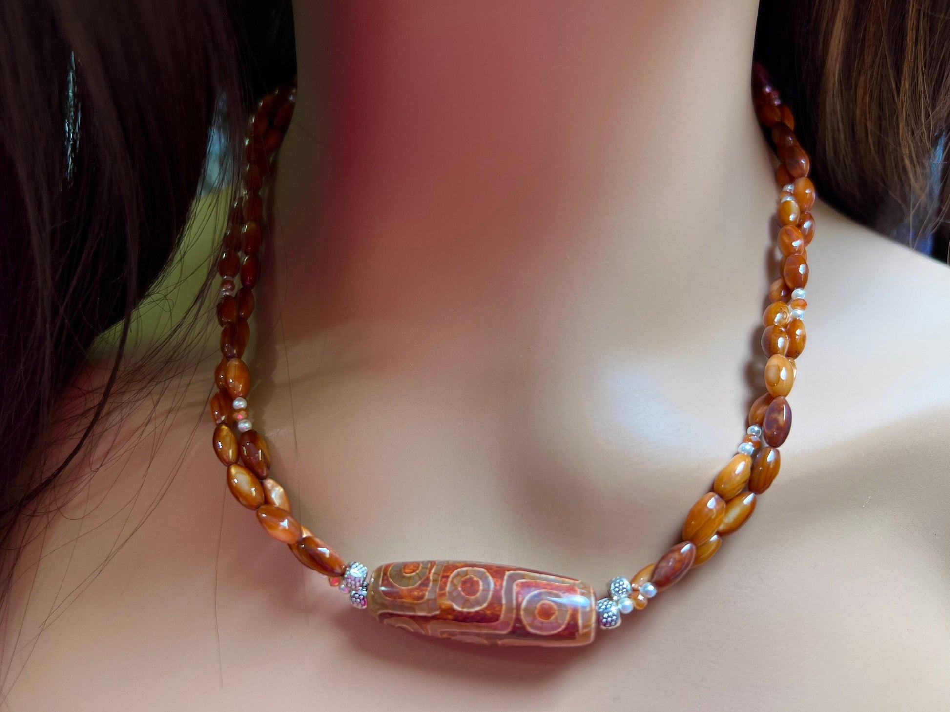 Natural Tibetan agate Evil Eye Oval drum Bead 13x40mm long 9 eye pendant with 2 line natural Mother of pearl rice oval Necklace.Vintage gift