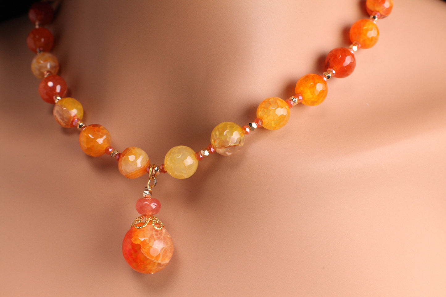 Orange Fire Agate 10mm Round Bead with 16mm Pendant Drop Gemstones Necklace