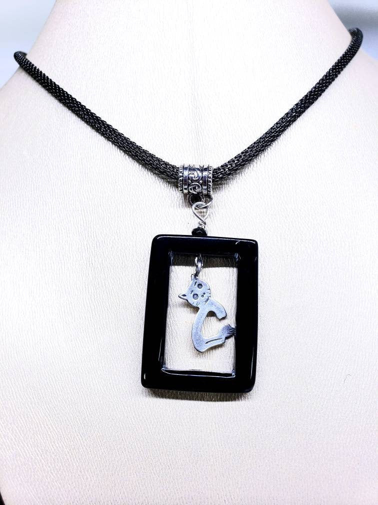 925 sterling silver cat charm in black onyx frame with gunmetal black chain 20"(18"& 2" Extension ) Cute cat, Cat lovers necklace gift