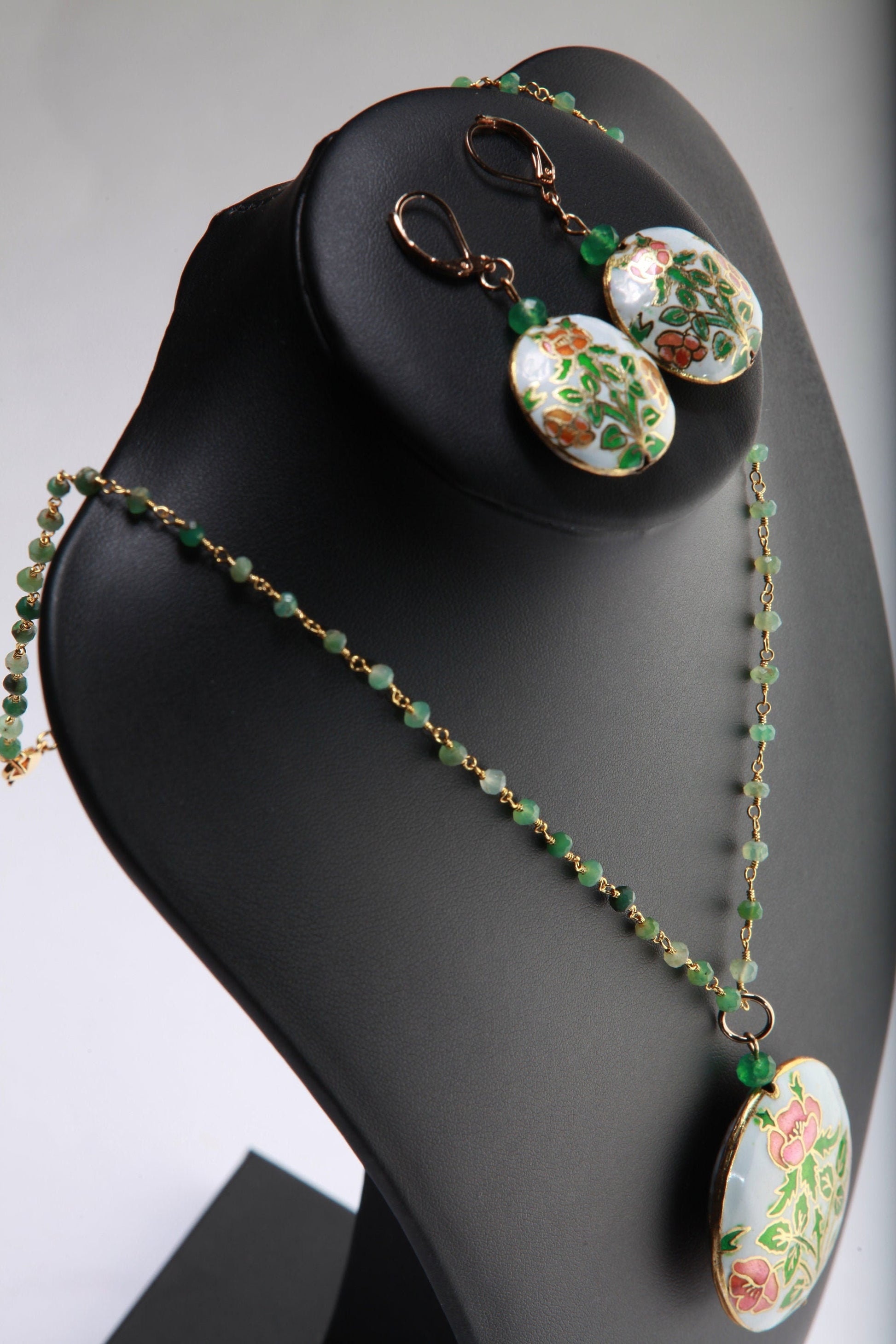 Traditional Cloisonné Pendant Vintage Floral Flowers Pink Focal with Natural Chrysoprase Beaded Chain Necklace 20&quot; and matching Earrings set