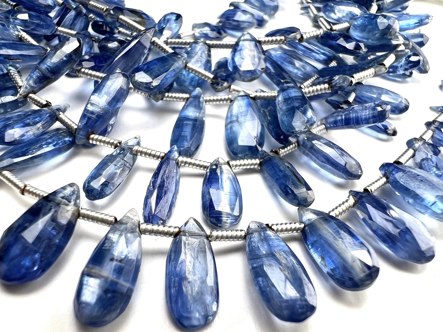 Natural Kyanite Faceted long Drop 4.5x11-13mm AAA quality Teardrop Gemstone Violet Blue Beads DIY Jewelry Making pear drop beads.
