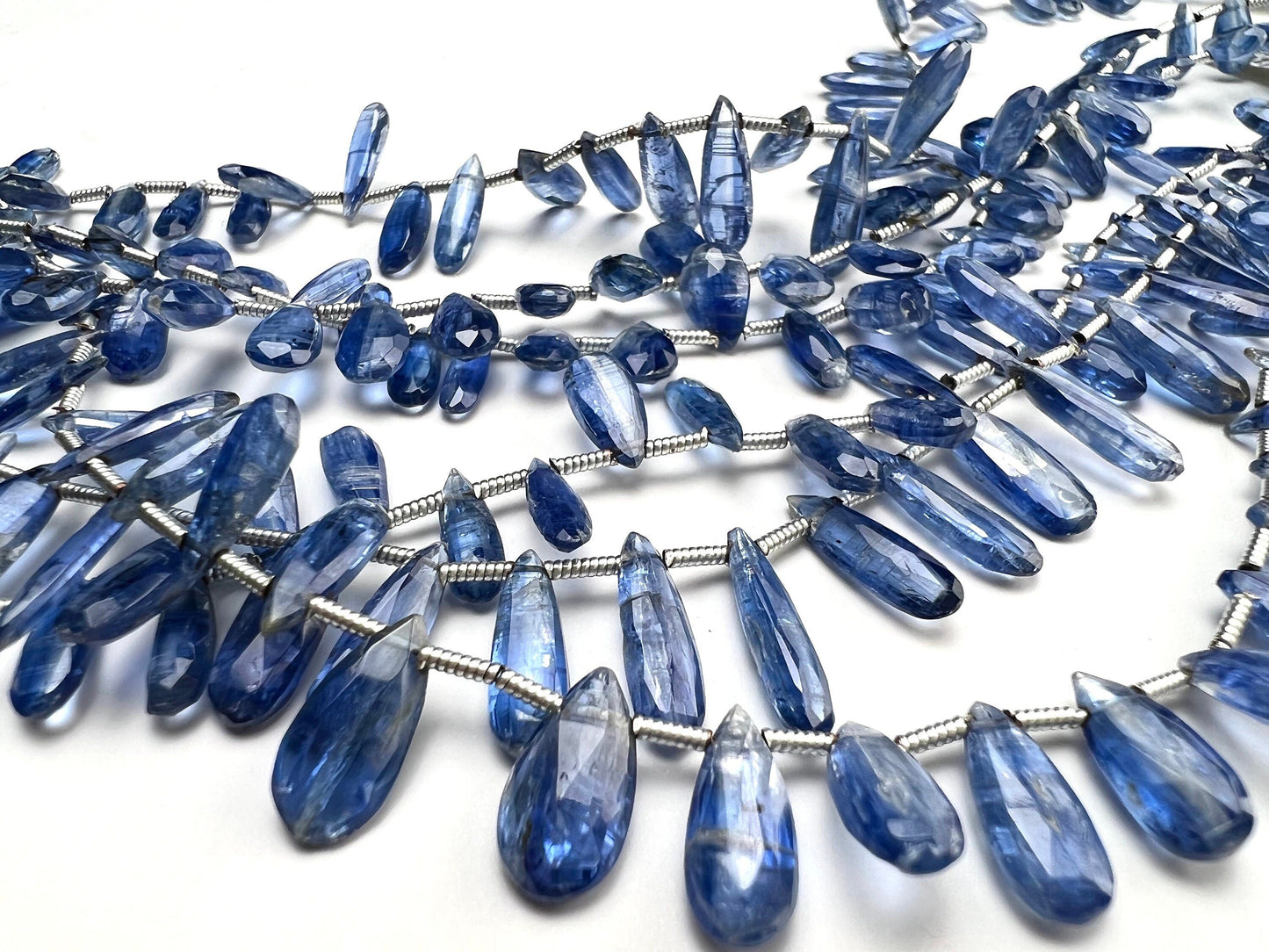 Natural Kyanite Faceted long Drop 4.5x11-13mm AAA quality Teardrop Gemstone Violet Blue Beads DIY Jewelry Making pear drop beads.