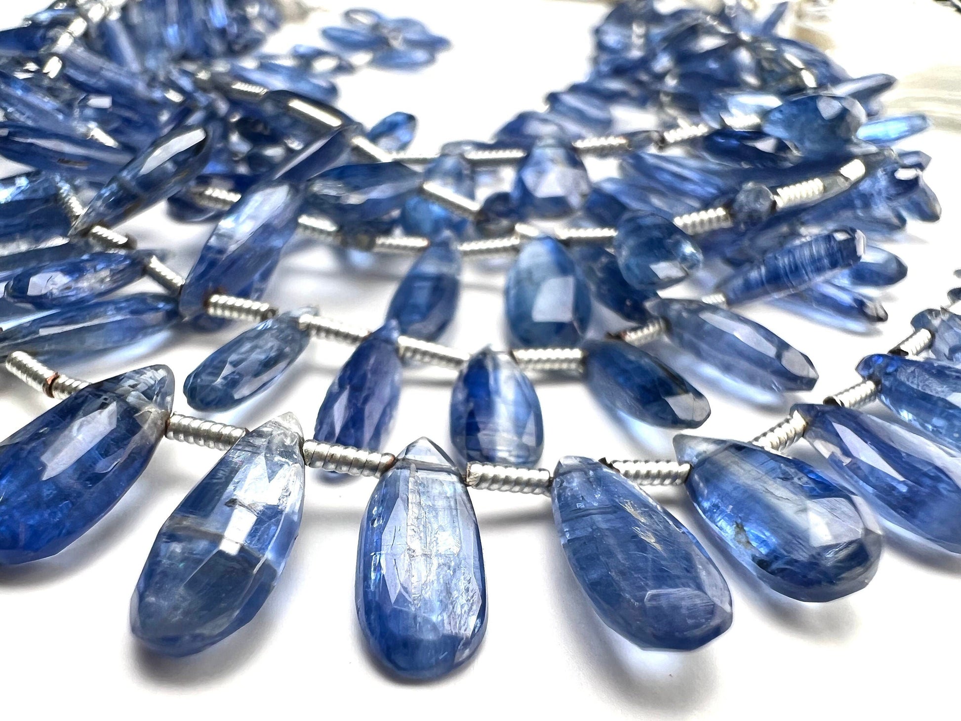 Natural Kyanite Faceted long Drop 4.5x11-13mm AAA quality Teardrop Gemstone Violet Blue Beads DIY Jewelry Making pear drop beads.