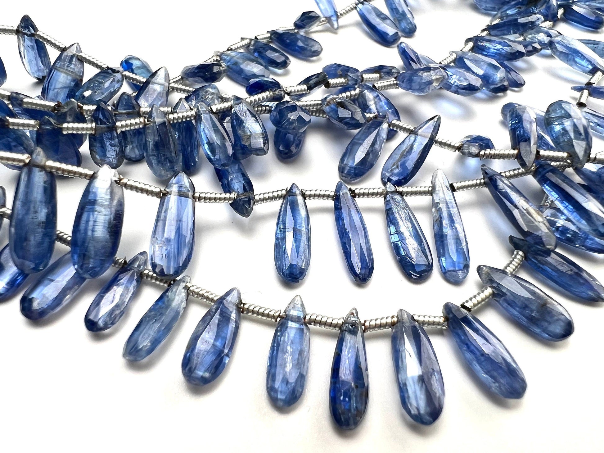 Natural Kyanite Faceted long Drop 4.5x11-13mm AAA quality Teardrop Gemstone Violet Blue Beads DIY Jewelry Making pear drop beads.