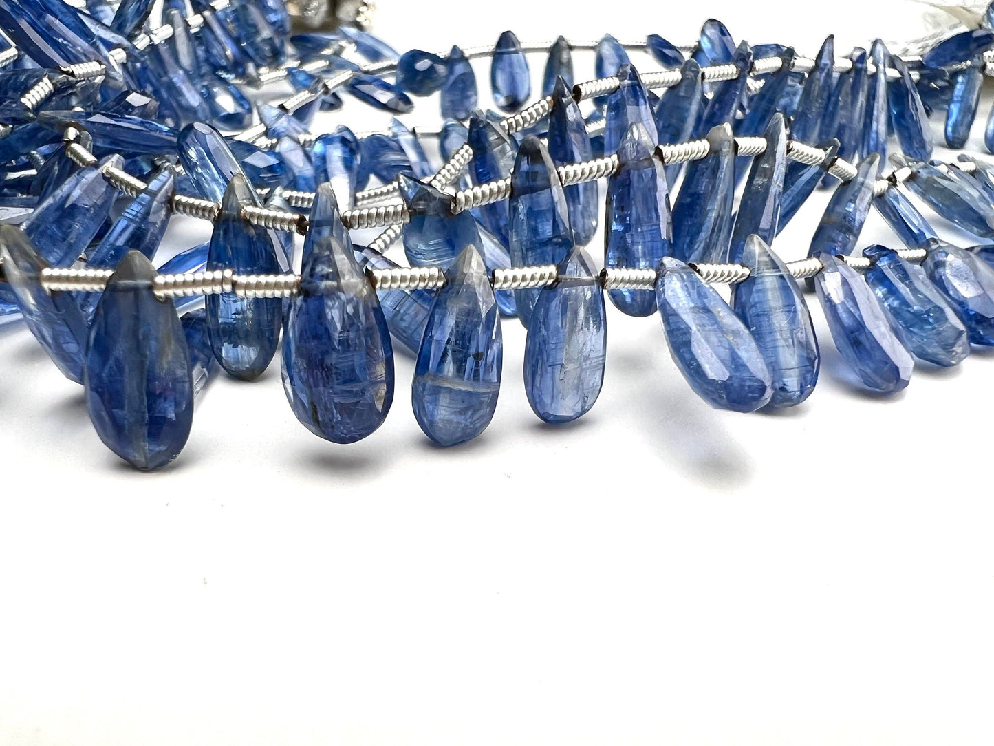 Natural Kyanite Faceted long Drop 4.5x11-13mm AAA quality Teardrop Gemstone Violet Blue Beads DIY Jewelry Making pear drop beads.