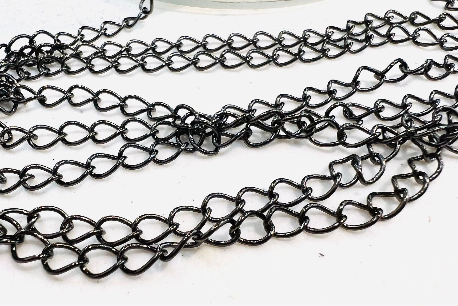 3 feet gunmetal black oxidized chain ,great for extender, jewelry making supplies, wavy cable chain,sell by 1 yard, 36"