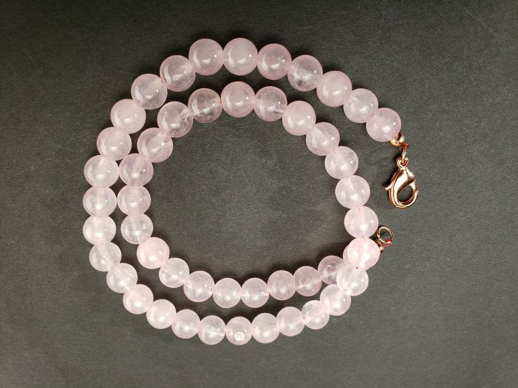 Natiral Rose Quartz 8mm smooth Round 8mm beaded Rose Gold Necklace . Soft pink Gemstone for Love valentine gift
