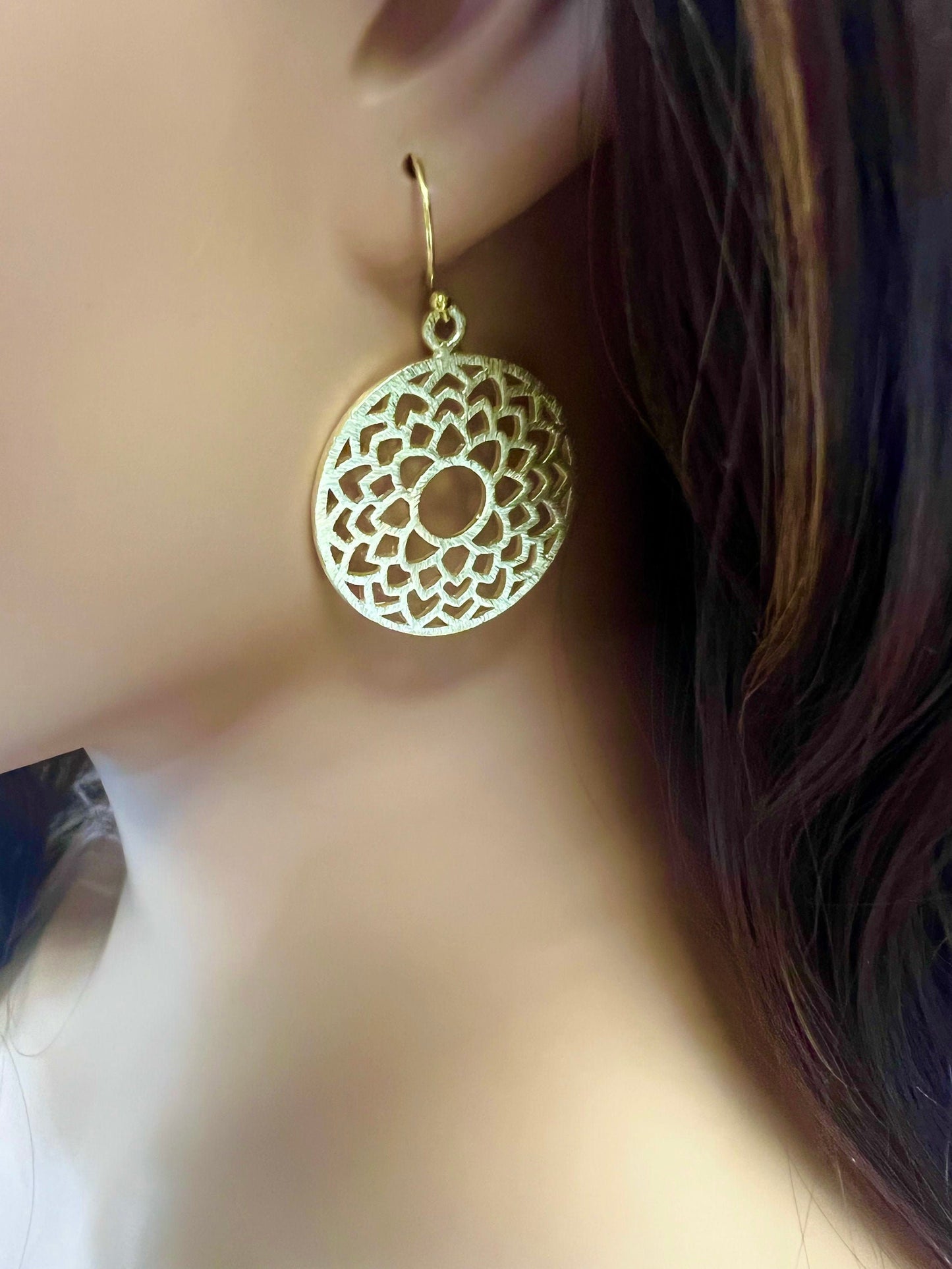 18k Gold Vermeil bali brush gold filigree flower 29mm circle Handmade Earrings, beautiful light yellow gold color medium heavy weight gift