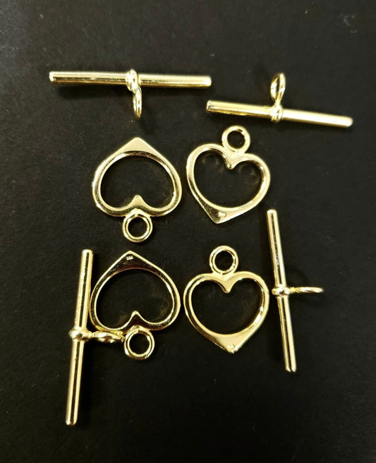 22k gold vermeil 14mm heart toggle clasp. 22k gold over 925 Sterling Silver. 1 set price. 925 stamped , high quality