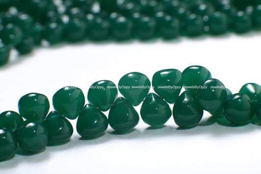 Natural Green Onyx Onion Drop, Dark Emerald Green 8.5-9mm Onion Briolette smooth Drop Jewelry Gemstone