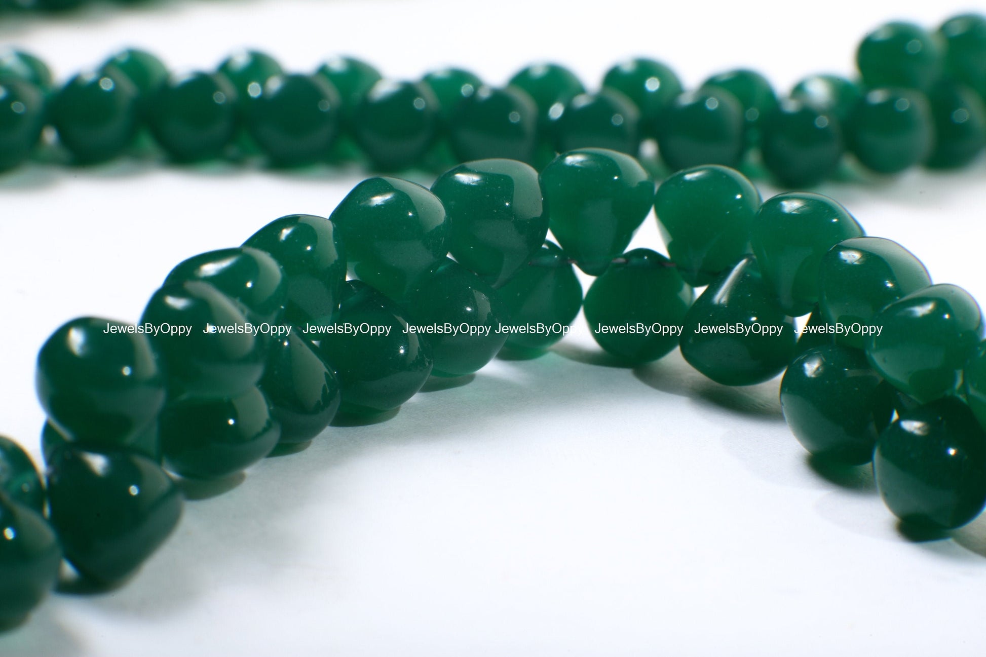 Natural Green Onyx Onion Drop, Dark Emerald Green 8.5-9mm Onion Briolette smooth Drop Jewelry Gemstone