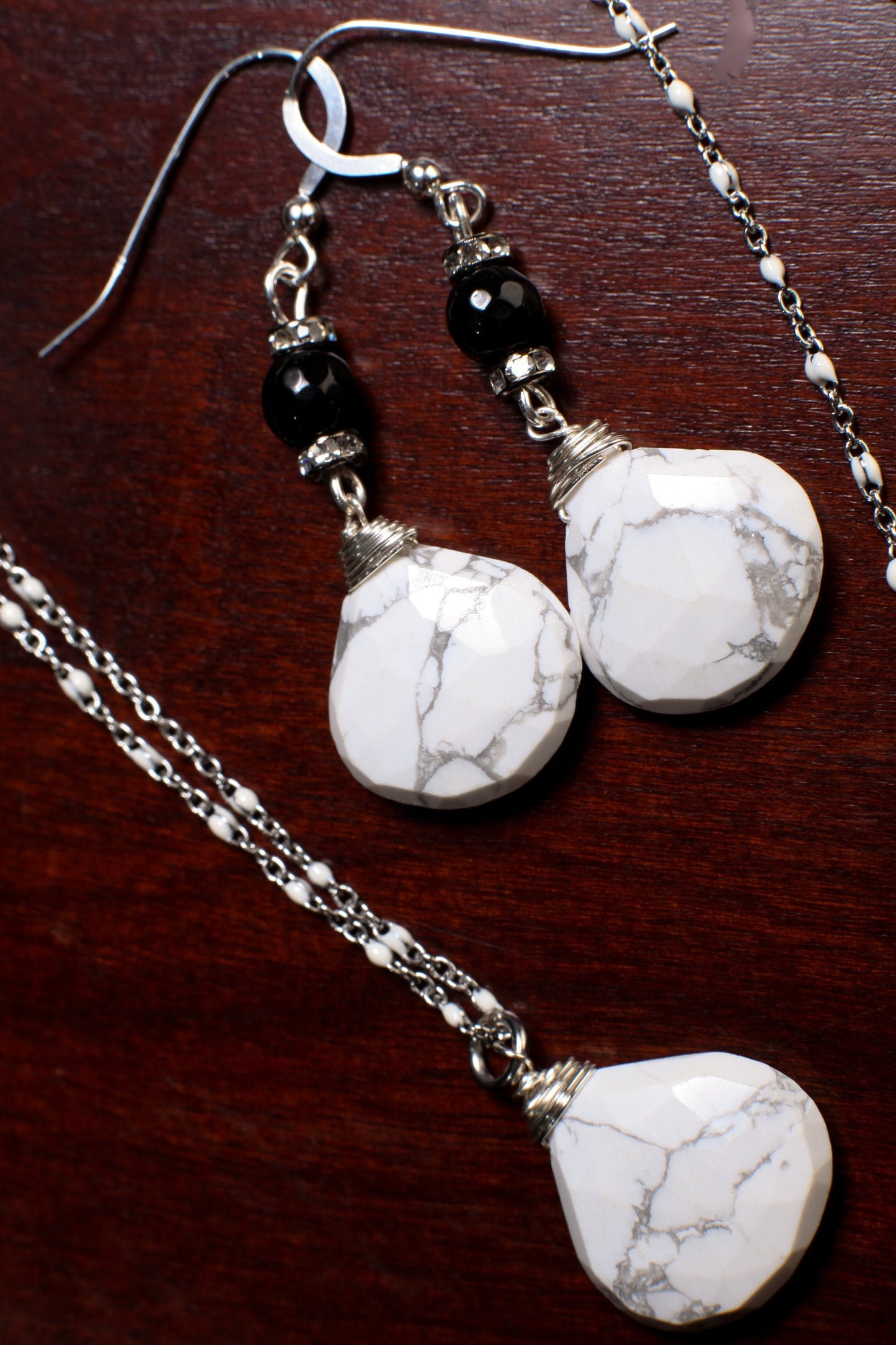 Natural White Howlite 17x21mm Wire Wrapped Heart Shape Faceted Teardrop Pendant Necklace, Matching Earrings 925 Sterling Silver Jewelry Set