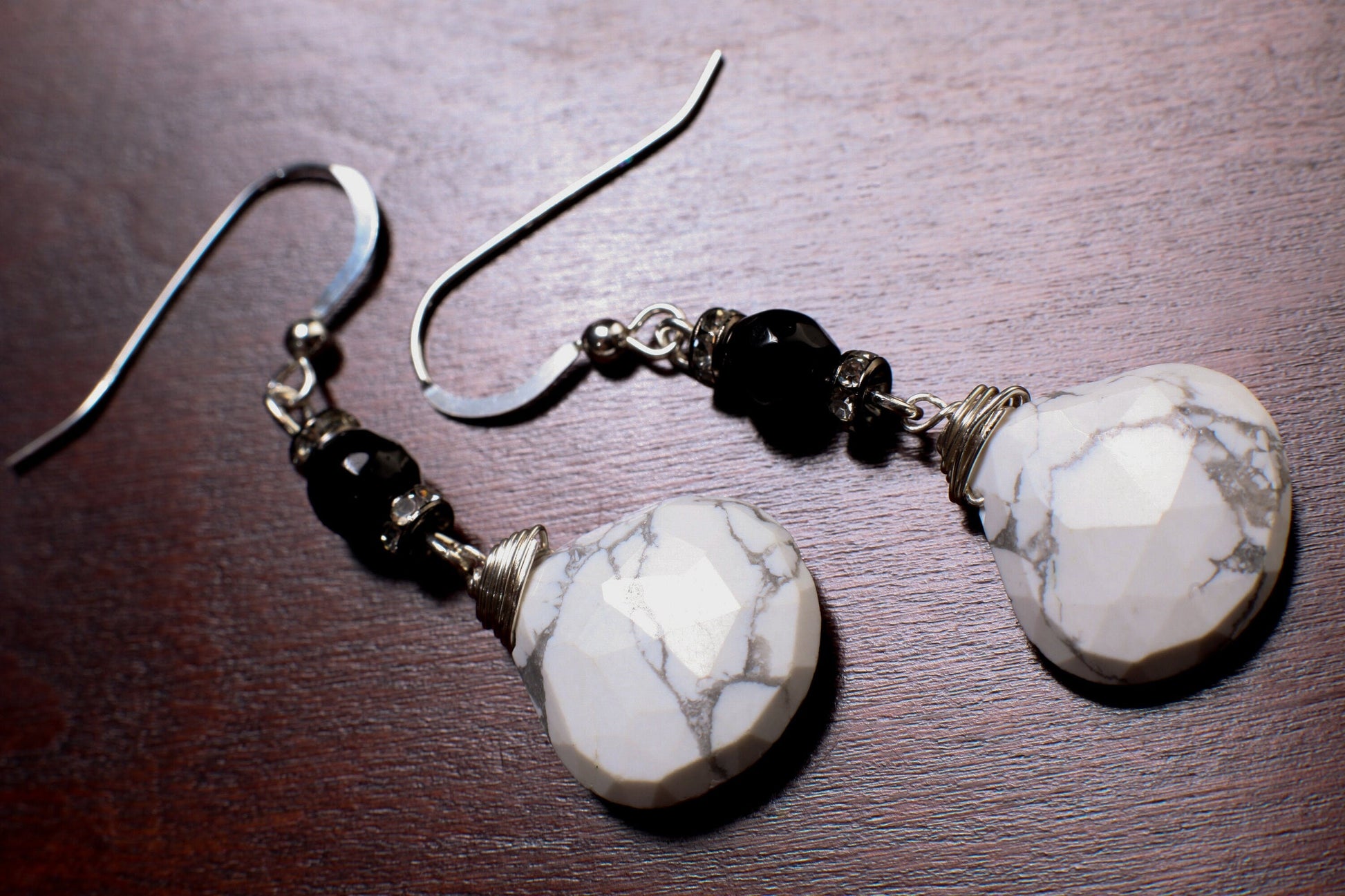 Natural White Howlite 17x21mm Wire Wrapped Heart Shape Faceted Teardrop Pendant Necklace, Matching Earrings 925 Sterling Silver Jewelry Set