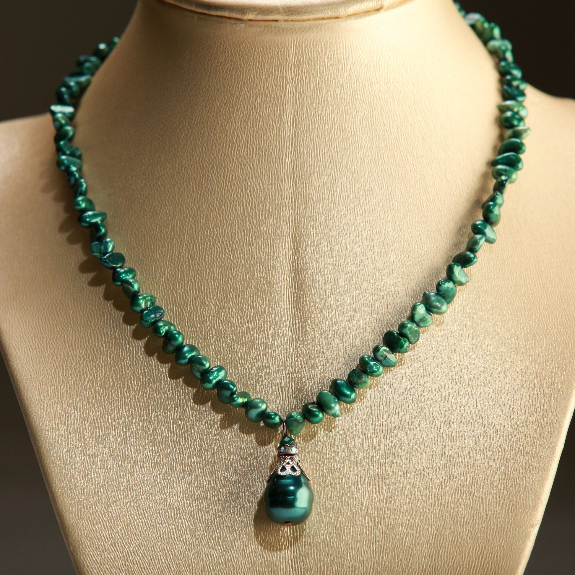 Green Freshwater Pearl Necklace with MOP Shell Pearl Baroque Teardrop Pendant 16&quot; plus 2” extension to 19&quot;