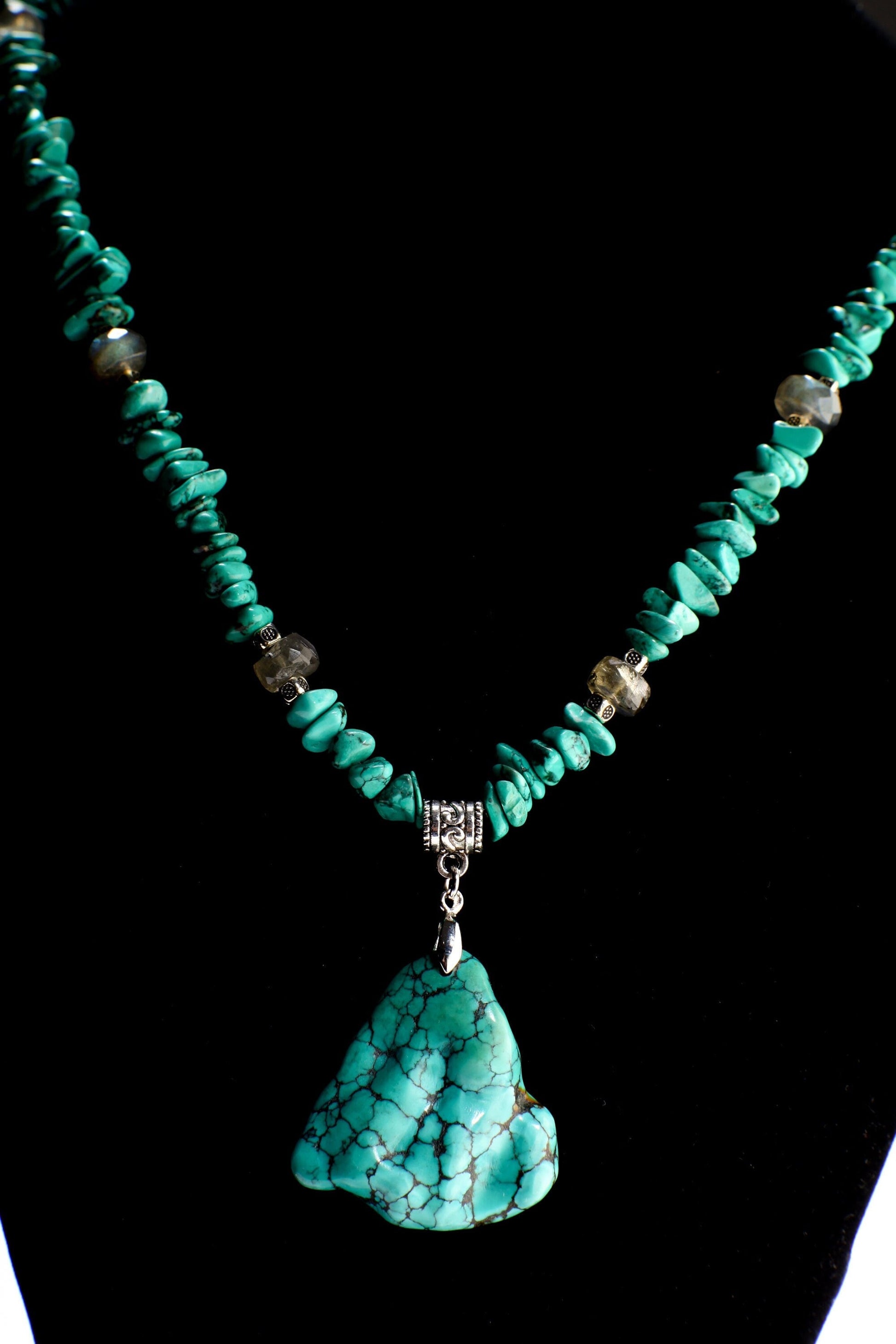 Natural Spiderweb Turquoise Nugget Necklace, Faceted Labradorite Rondelle Spacers, Triangular Free Form Turquoise Pendant 19&quot; Necklace