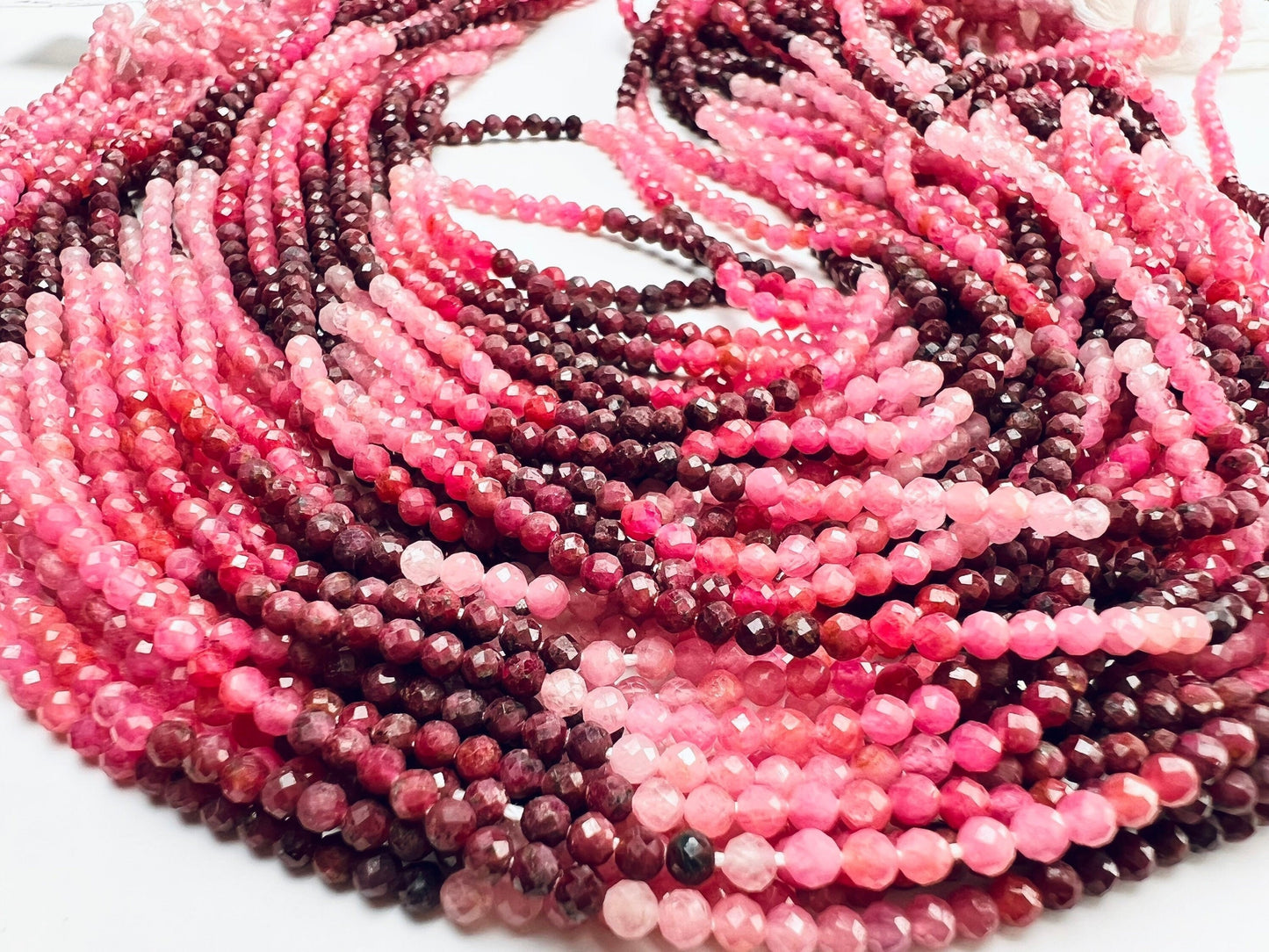 Natural ombre Ruby 2.5mm Faceted round Ombre Shaded ruby Gemstone Beads for jewelry Making 12.5” strand