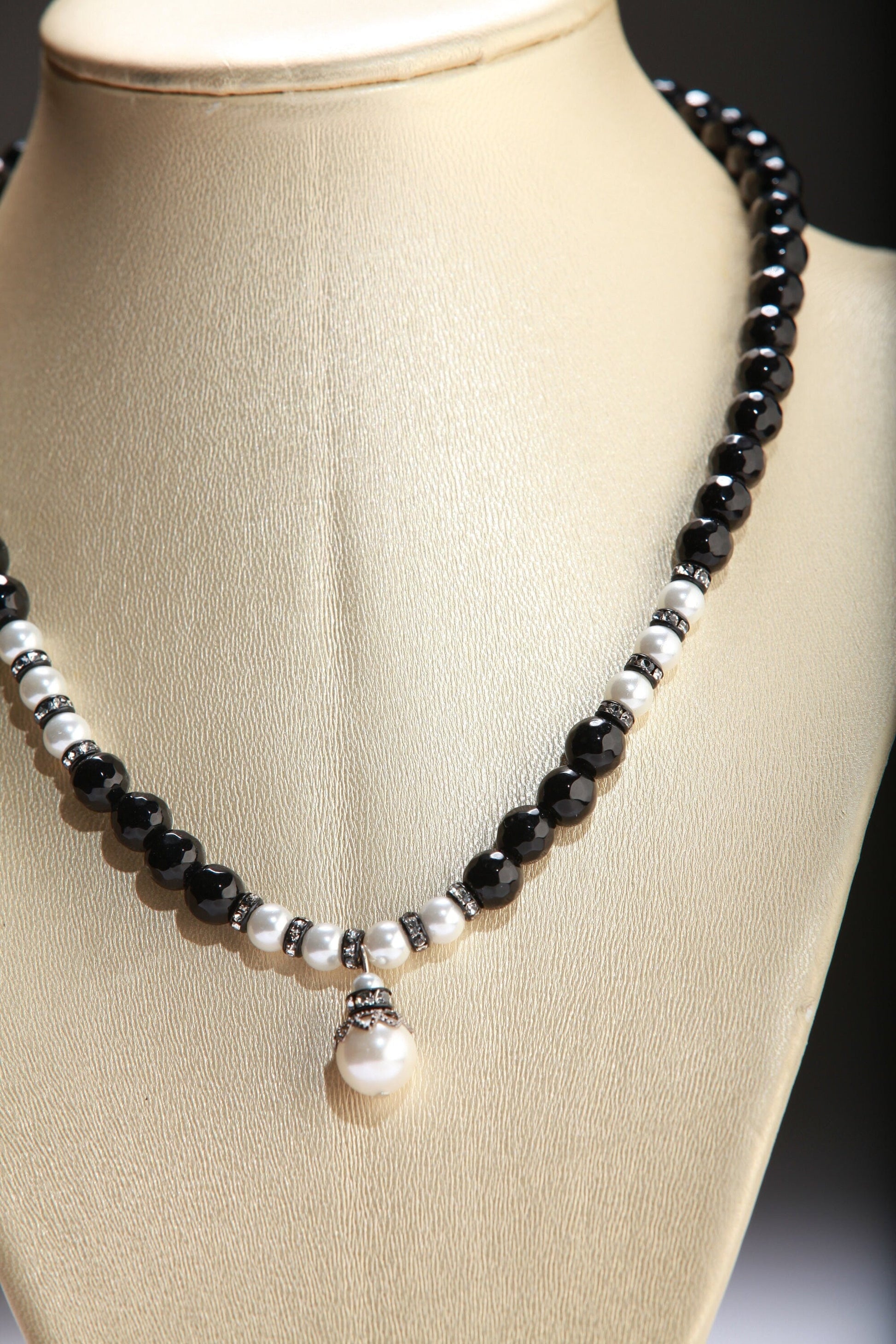 Black Onyx Faceted Round,white South Sea Shell Pearl and Rhinestone Roundel Accent with south sea shell pearl pendant Necklace. Elegant gift