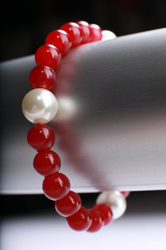 Red Onyx with South Sea Shell Pearl Natural Gemstone, Crystal Stretchy Bracelet 6.5"