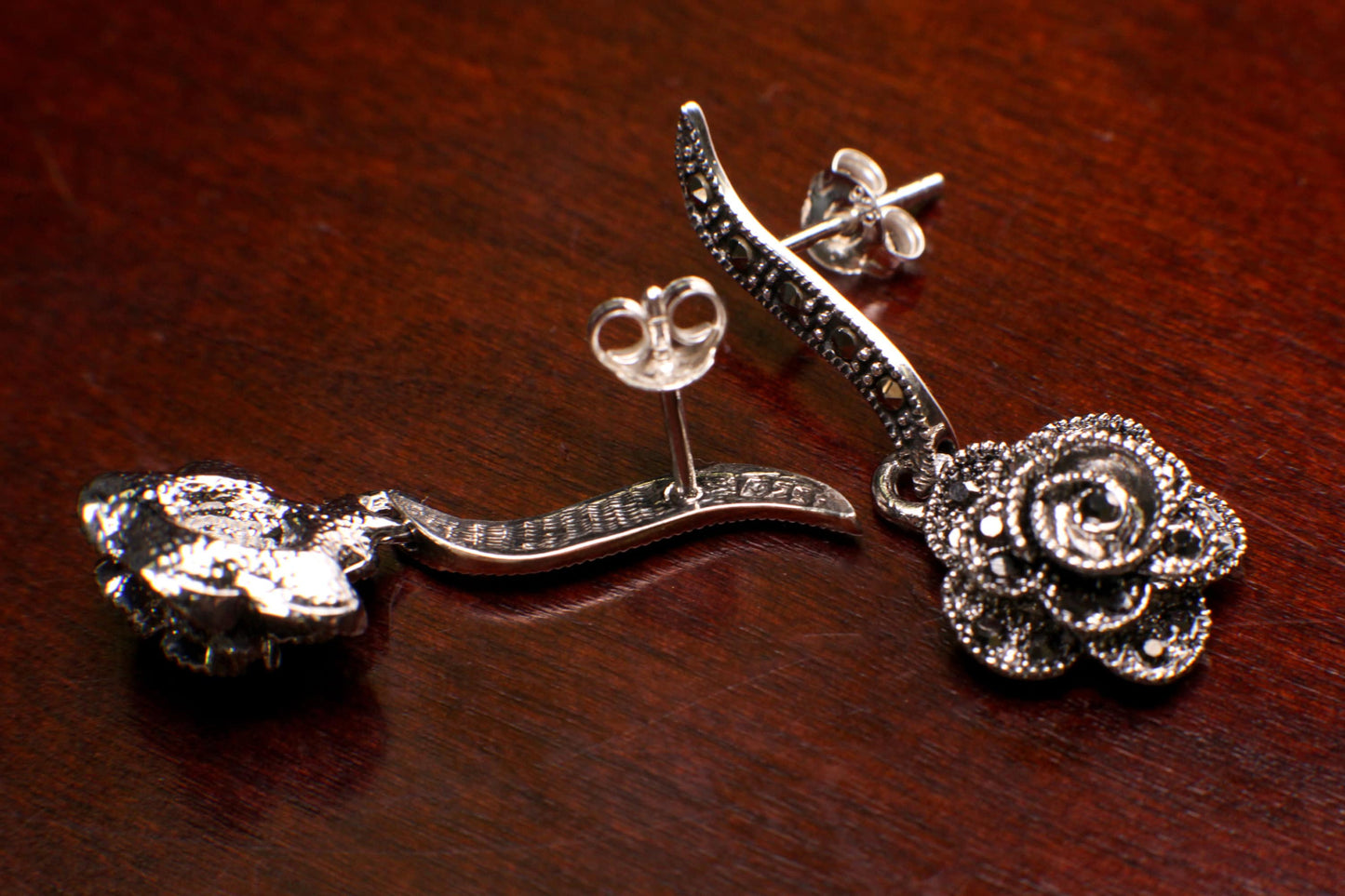 Vintage Marcasite 925 Sterling Silver Rose 13x31mm Post dangling earrings. 925 stamped