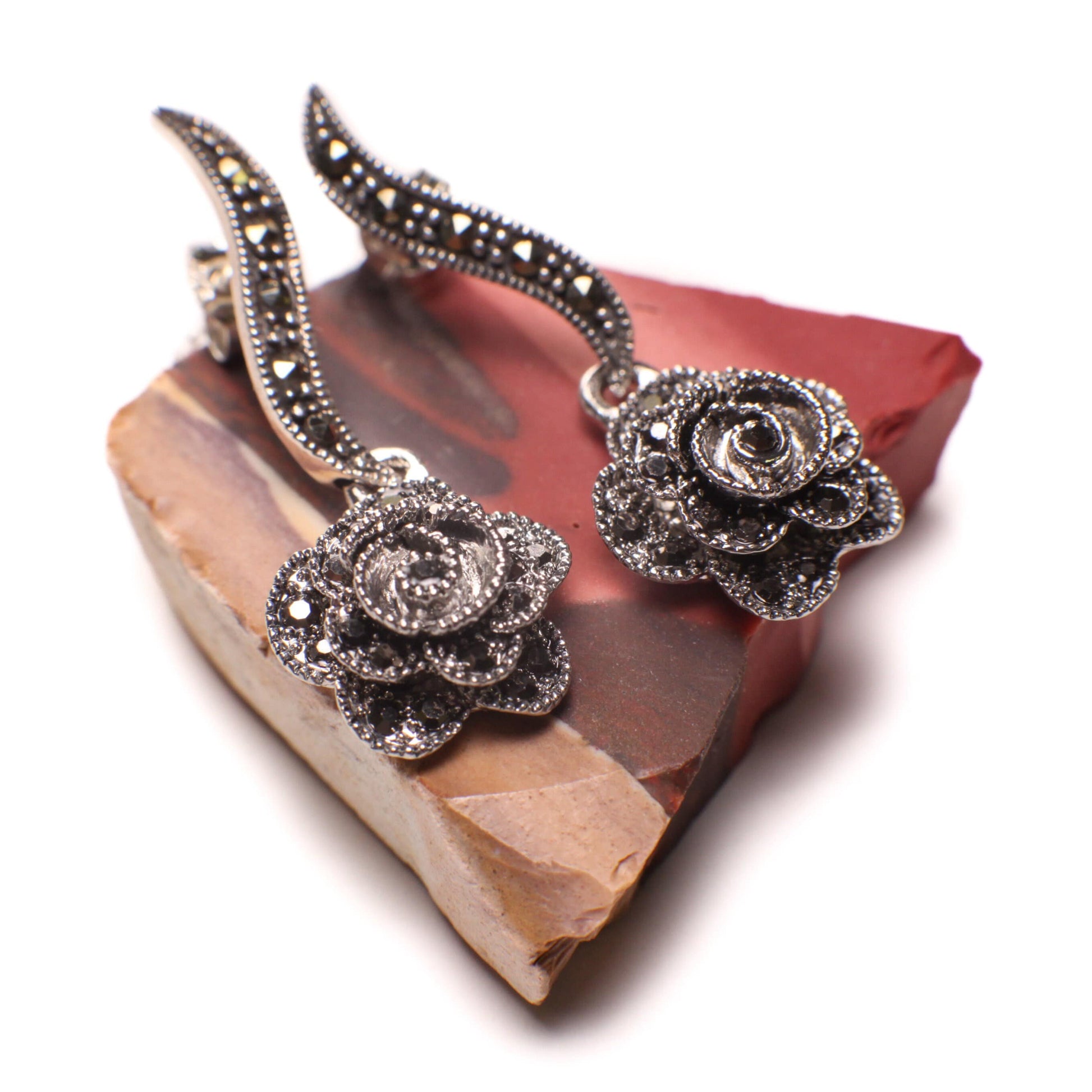 Vintage Marcasite 925 Sterling Silver Rose 13x31mm Post dangling earrings. 925 stamped