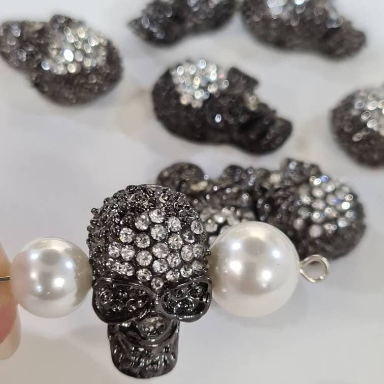 Crystal rhinestone pave gunmetal black 15x24mm Skull center drilled , sparkly, spacer, focal bead, home decor, Halloween bracelet making pc