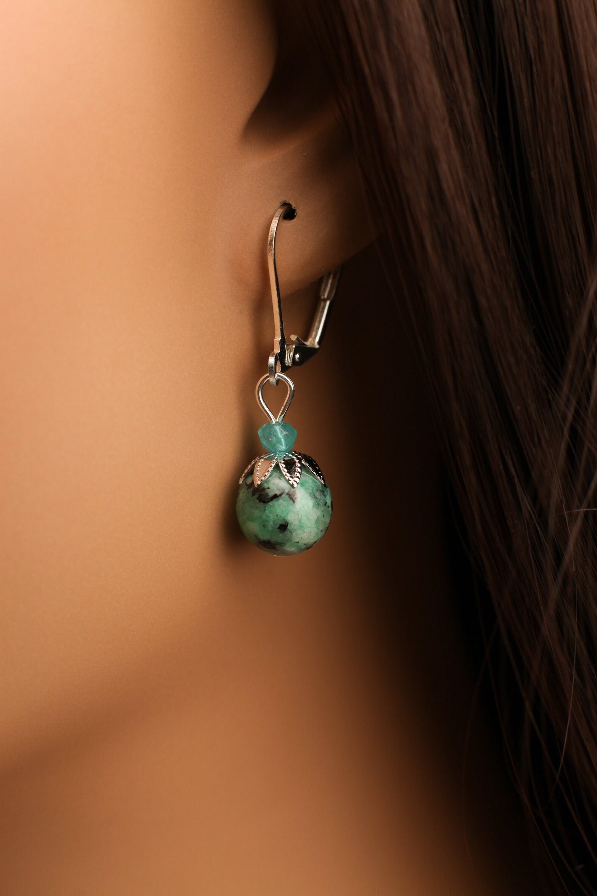Aqua Tera Green Jasper 10mm Round Pendant Necklace with Apatite Spacers, Matching Earrings Jewelry Set 18" plus 2" Extension