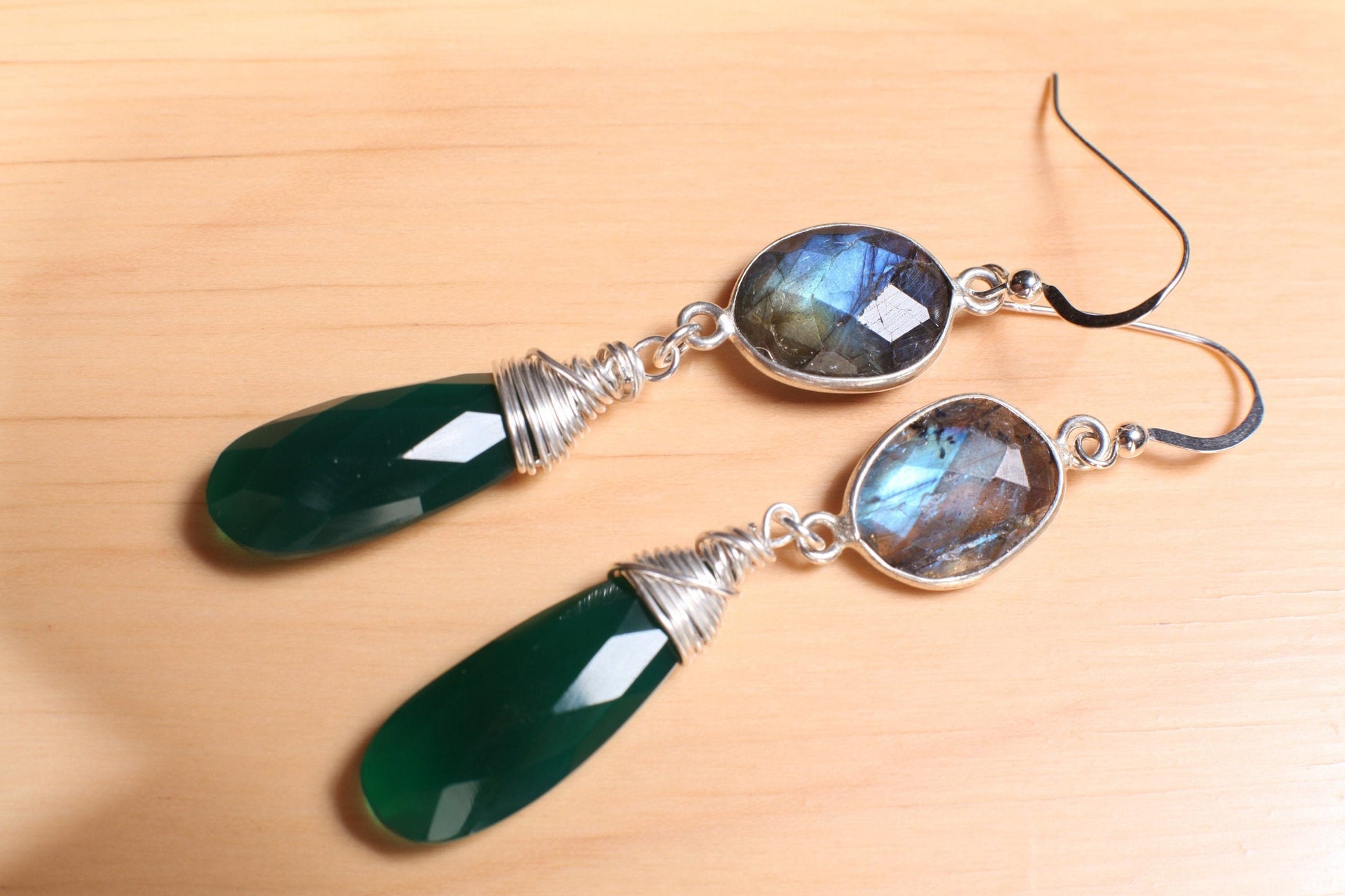 Labradorite Bezel with Dangle Green Onyx 9.5x25mm Wire Wrapped Briolette Teardrop in 925 Sterling Silver lever back earring. Precious gift