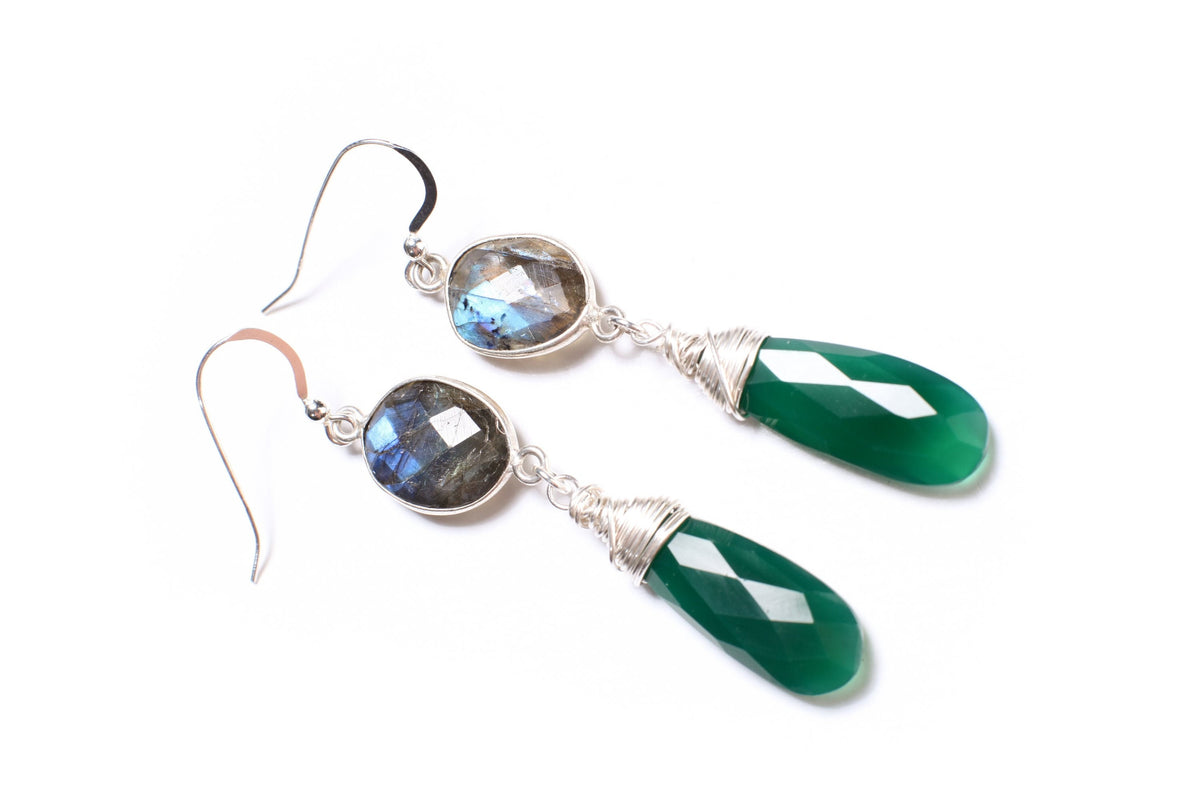 Labradorite Bezel with Dangle Green Onyx 9.5x25mm Wire Wrapped Briolette Teardrop in 925 Sterling Silver lever back earring. Precious gift