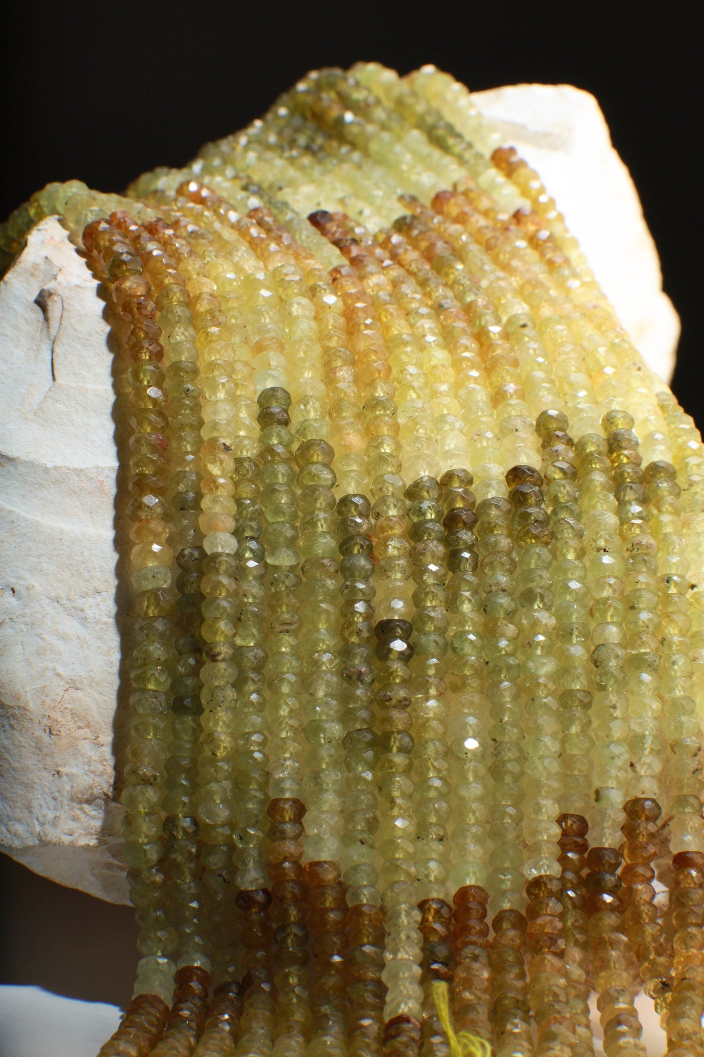 Grossular Garne 4mm Faceted Roundel Diamond Cut, natural gemstone, DIY Jewelry Making Gemstone 13.5" Strand