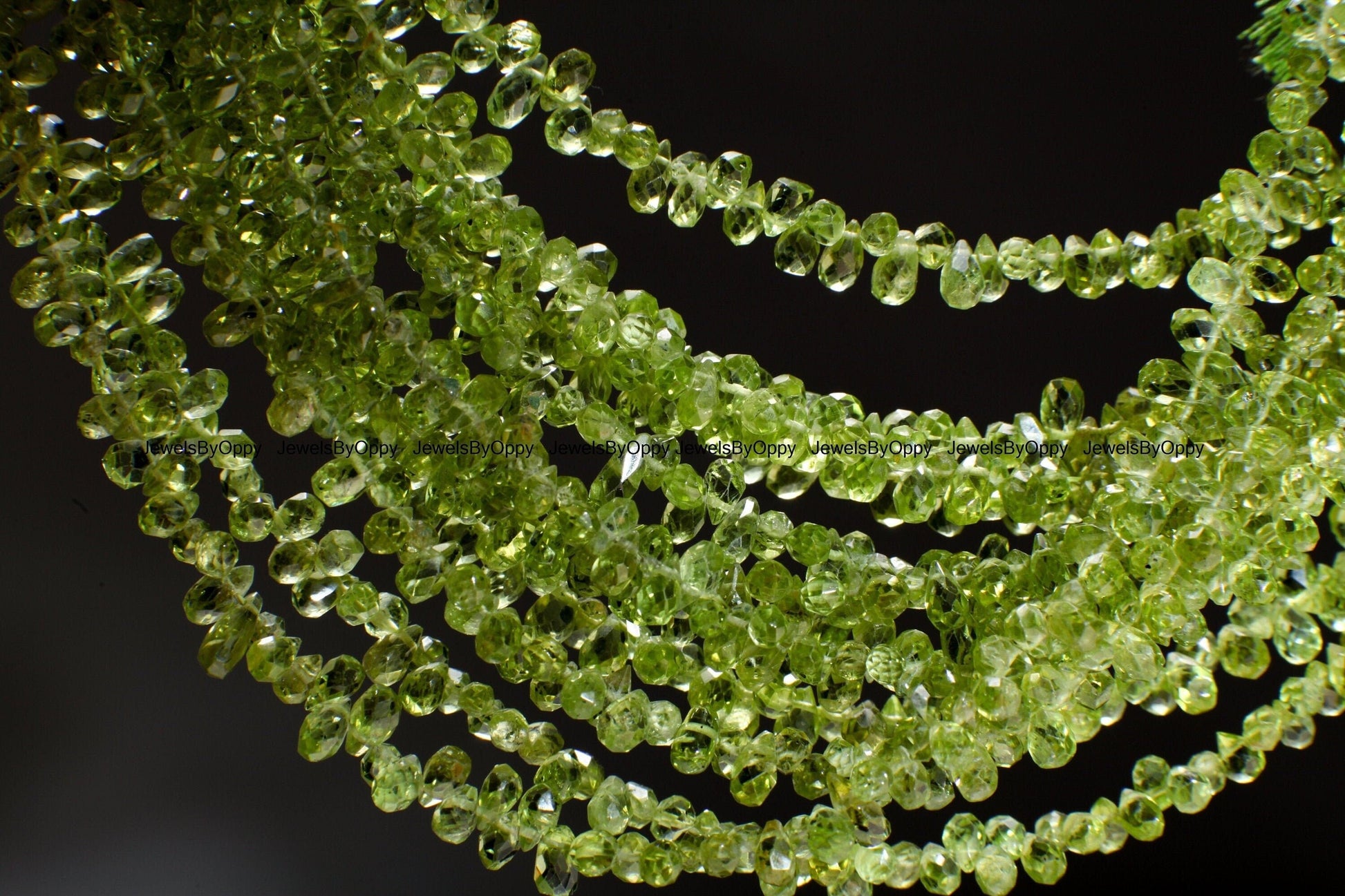 Peridot Faceted drop, AAA Natural Peridot Faceted Briolette Teardrop 3x5-4x7mm Gemstone Beads 10,20,30 pcs jewelry making drop